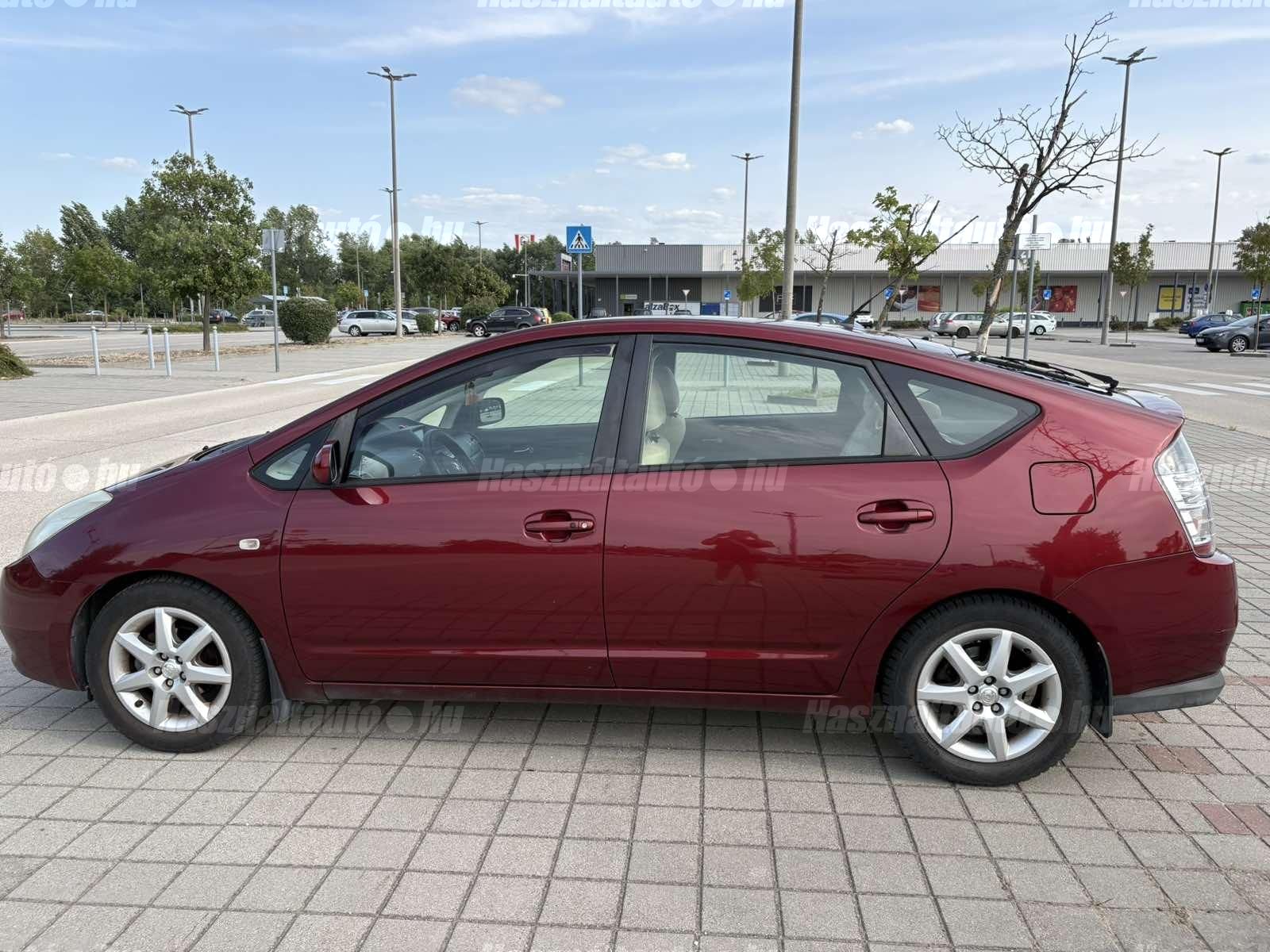 TOYOTA PRIUS 2005/2 - 1