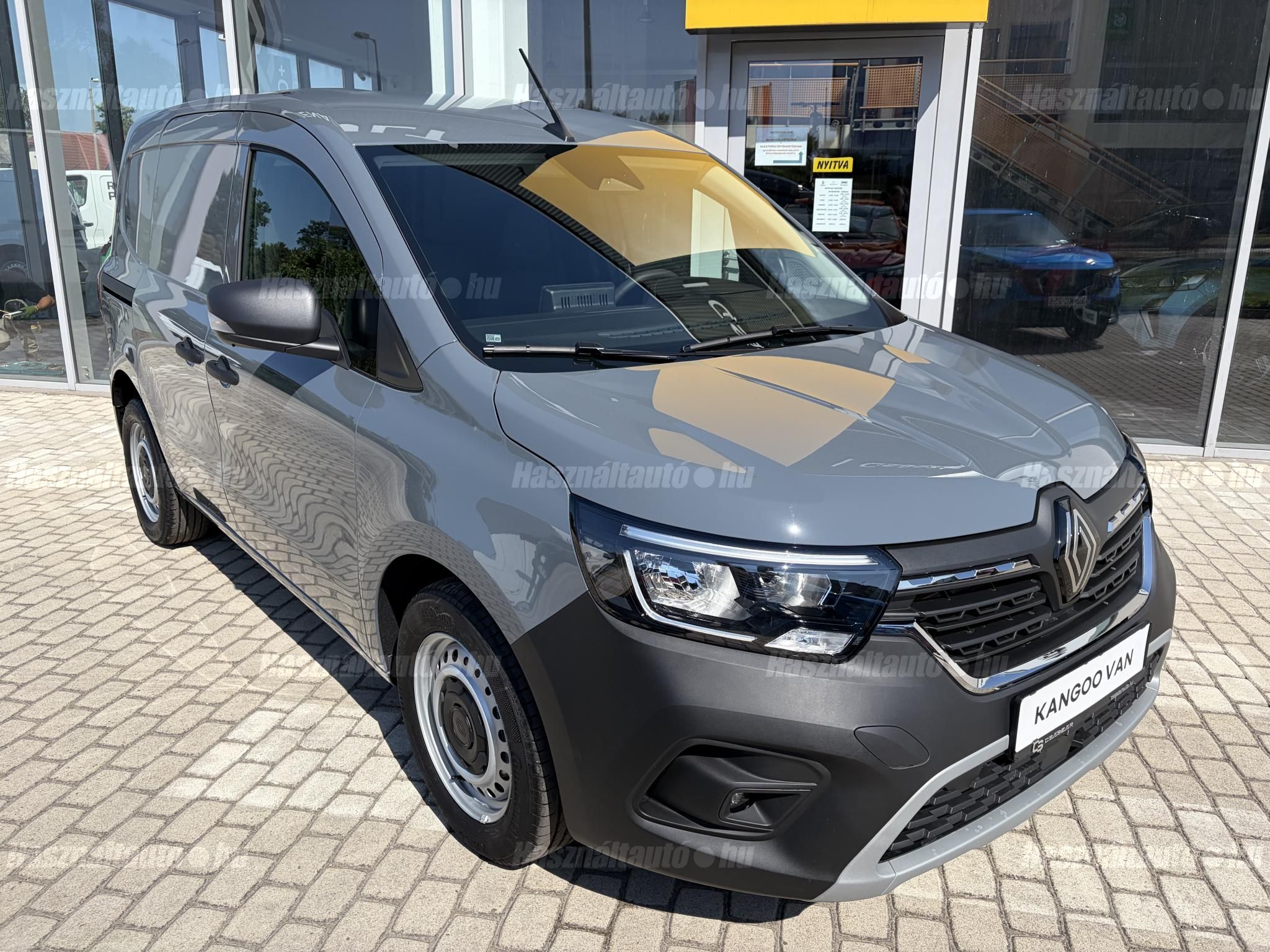 RENAULT KANGOO 2026/8 - 1