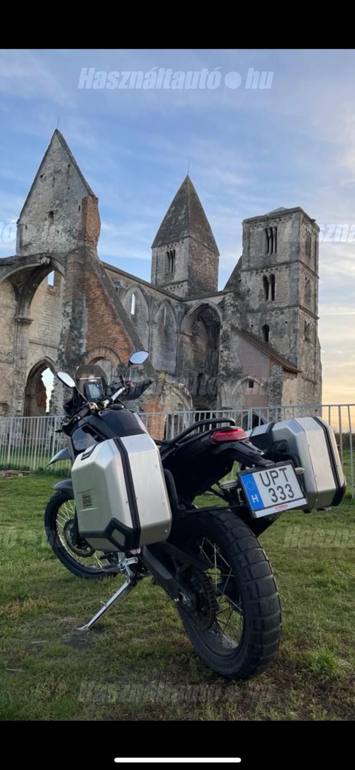 YAMAHA TÉNÉRÉ 700 2022/3 - 1