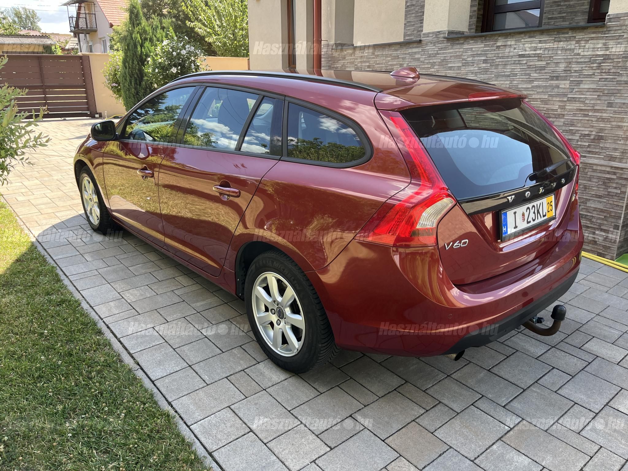 VOLVO V60 2013/4 - 1
