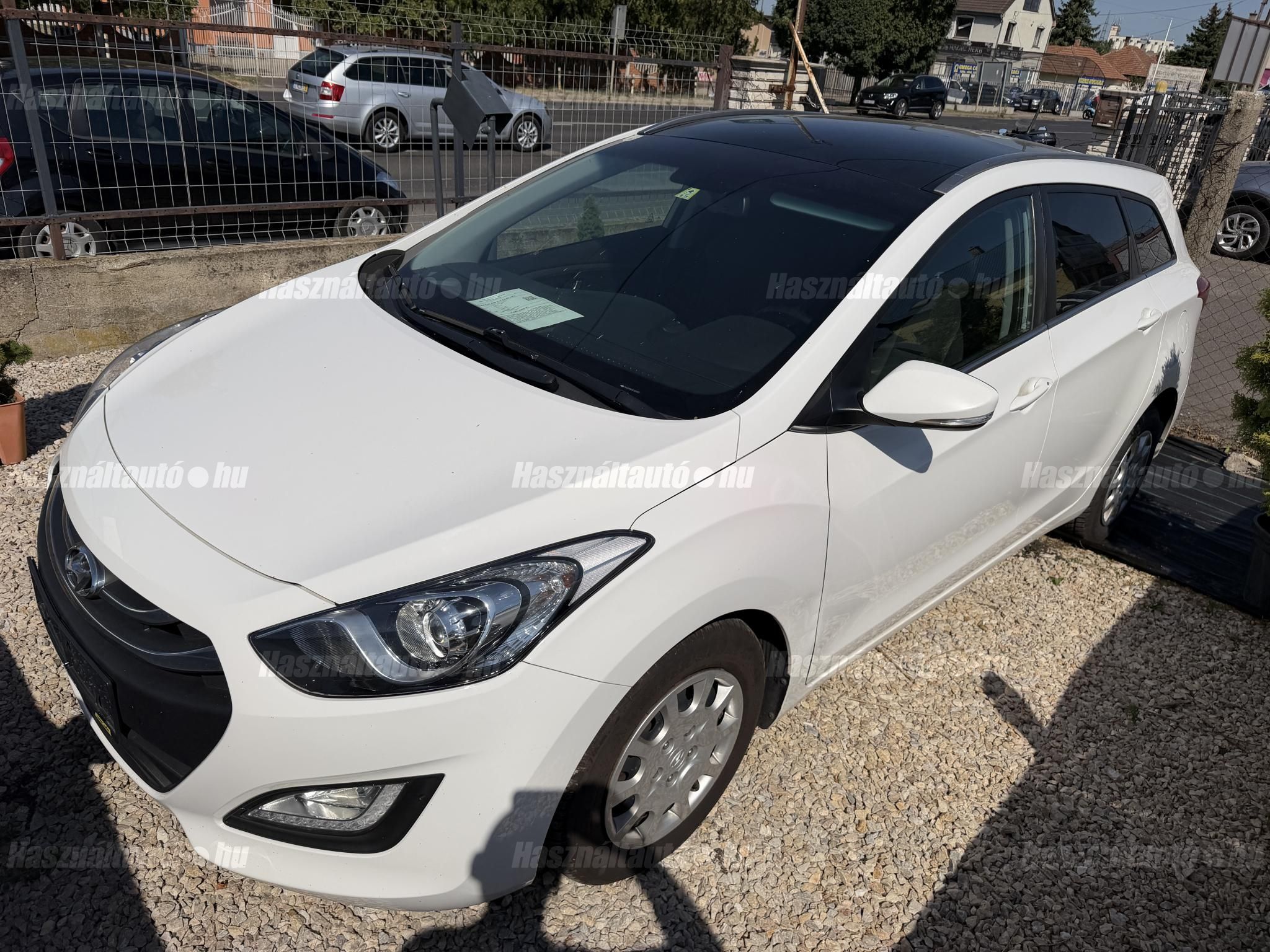 HYUNDAI I30 2013/11 - 1