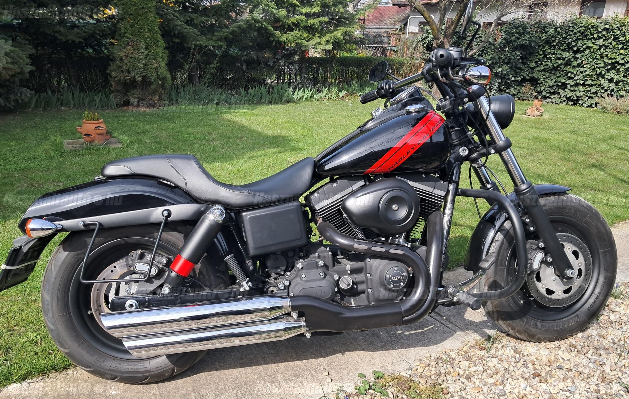 HARLEY-DAVIDSON DYNA FAT BOB 2015/1 - 1