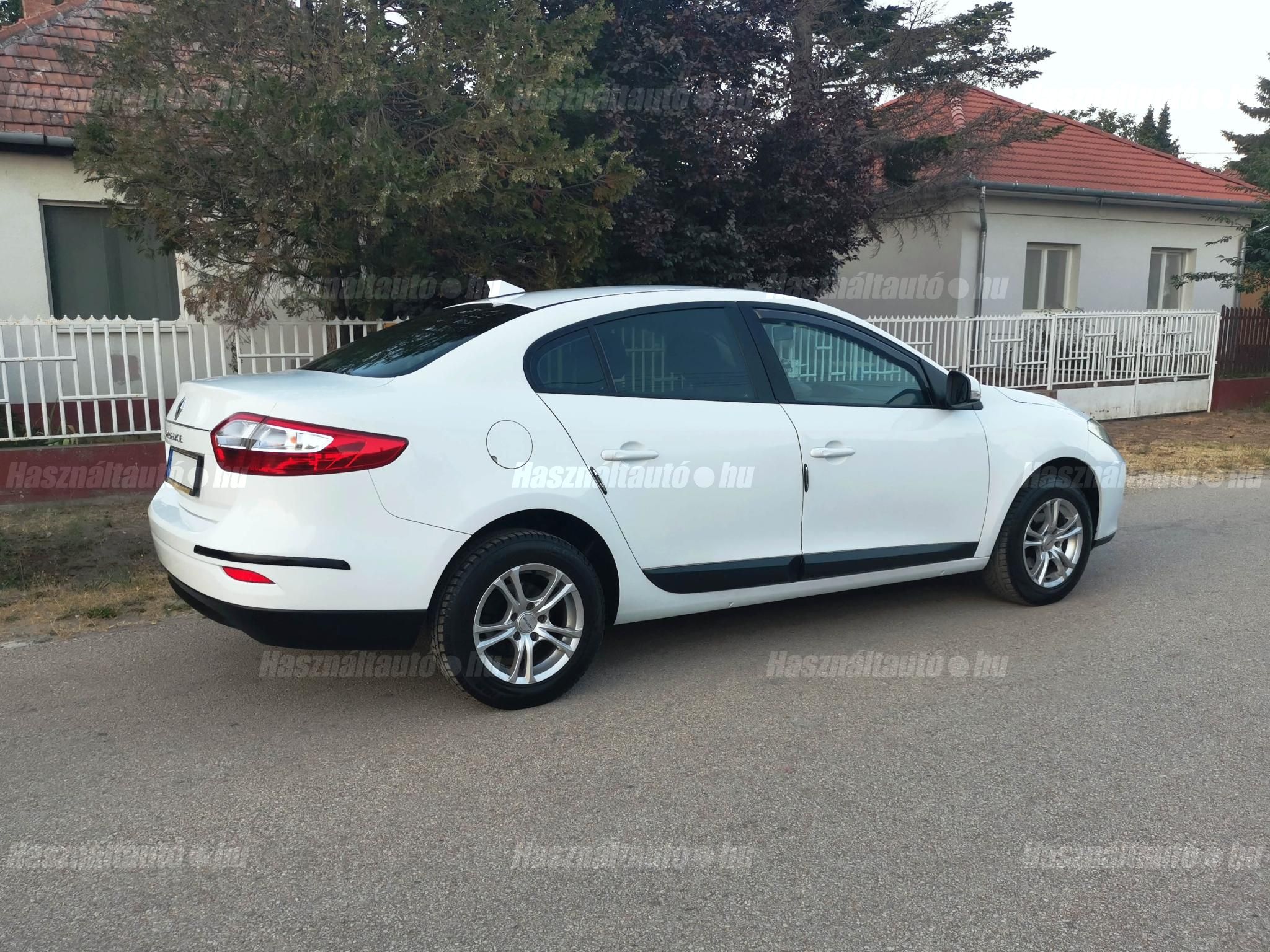 RENAULT FLUENCE 2013 - 1