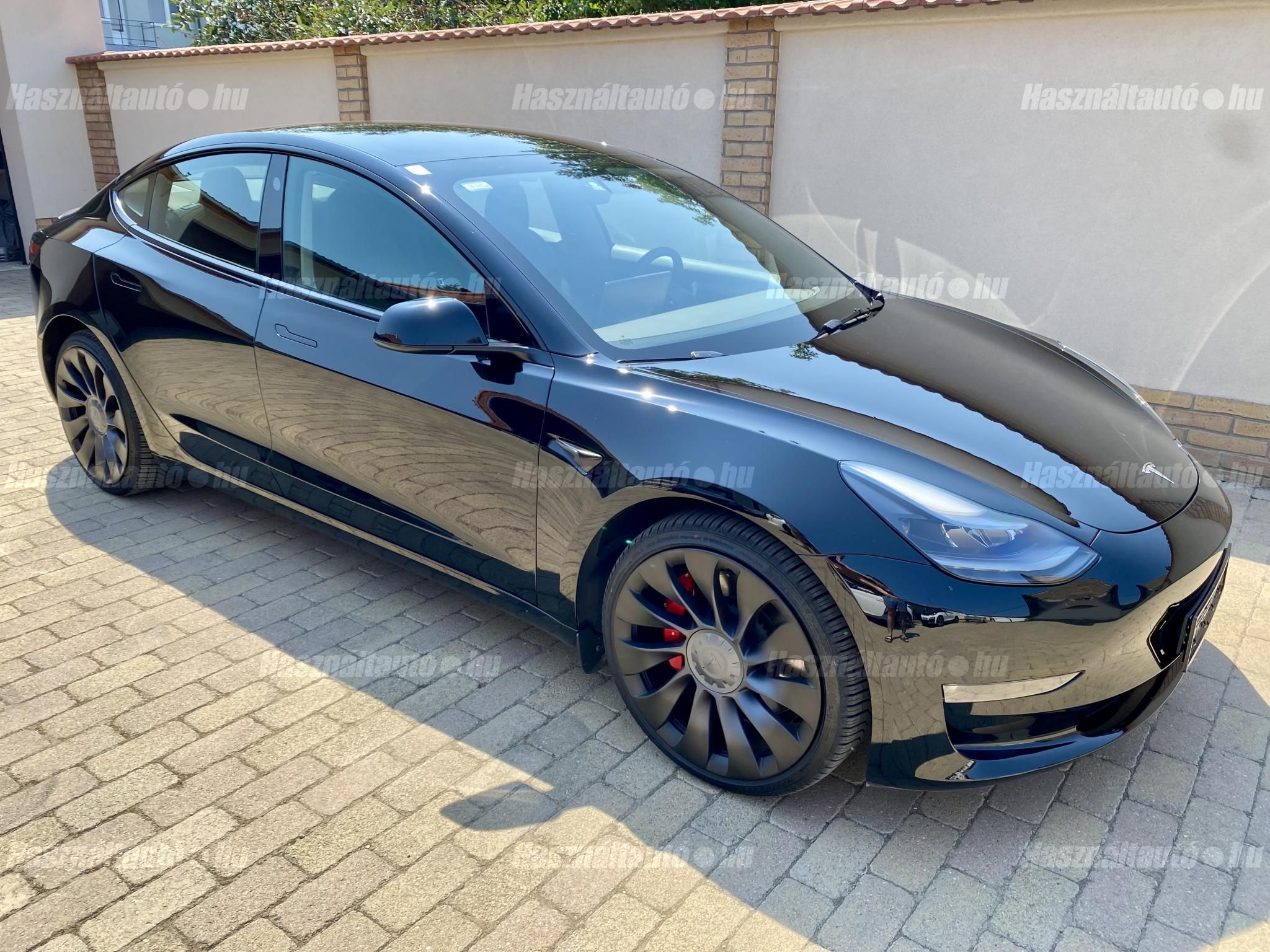 TESLA MODEL 3 2023/2 - 1
