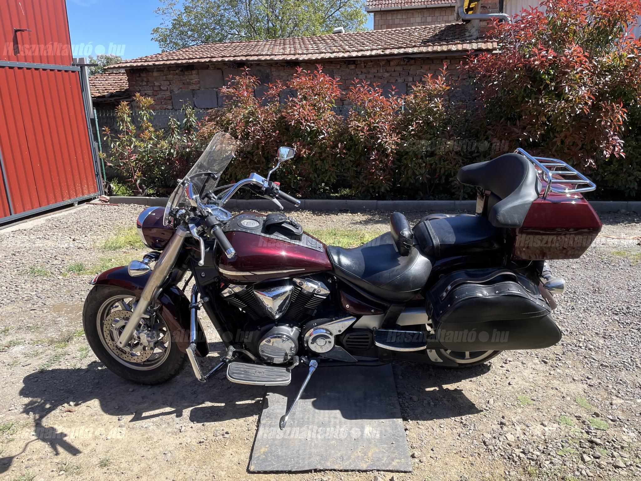 YAMAHA XVS 1300 A MIDNIGHT STAR 2009 - 1