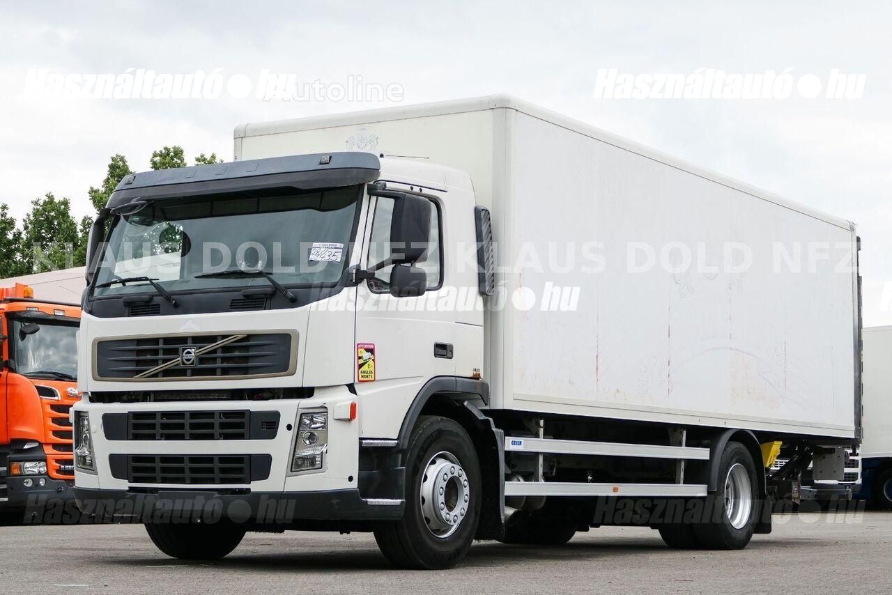 VOLVO 2004/8 - 1