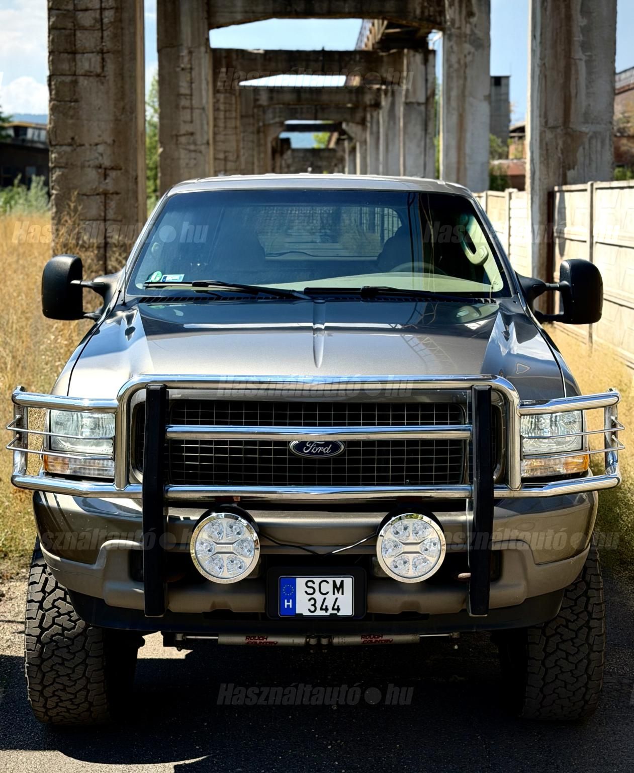 FORD EXCURSION 2004/3 - 1