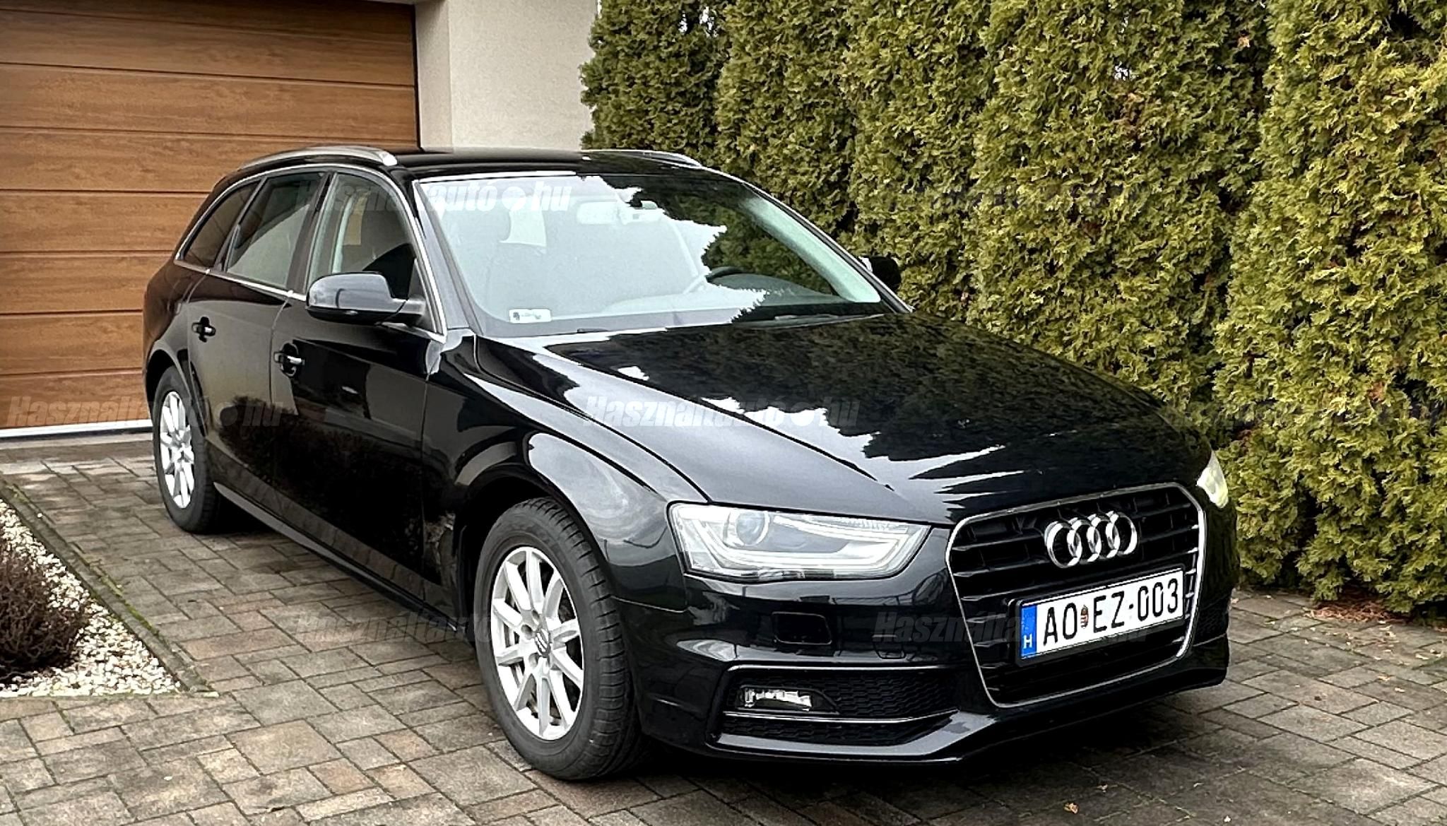 AUDI A4 2013/7 - 1