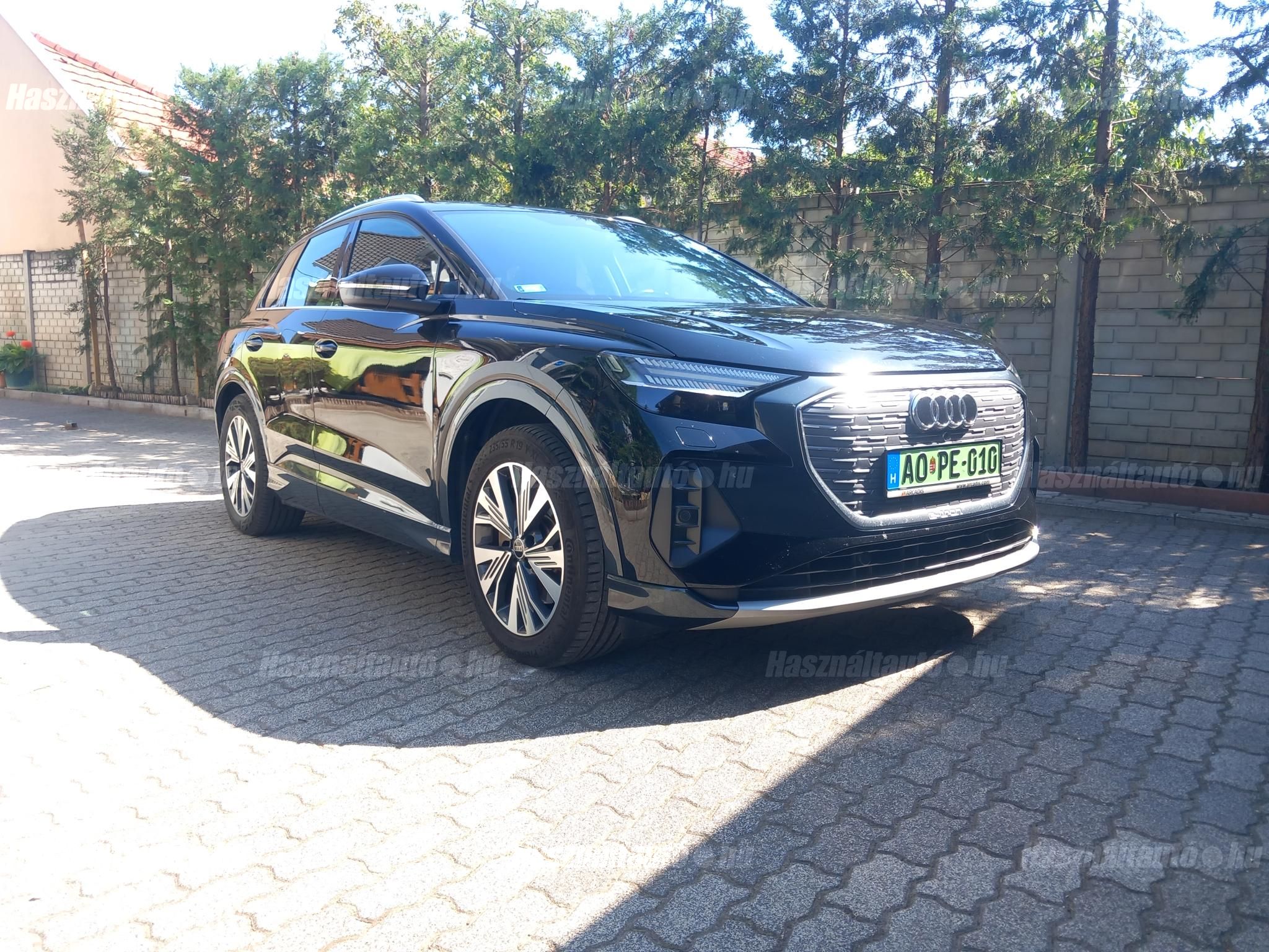 AUDI Q4 2021/10 - 1