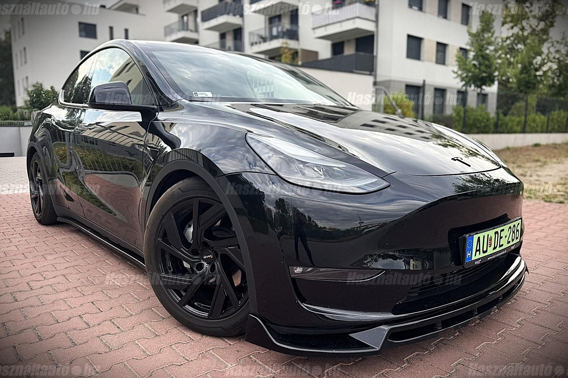 TESLA MODEL Y 2023/10 - 1