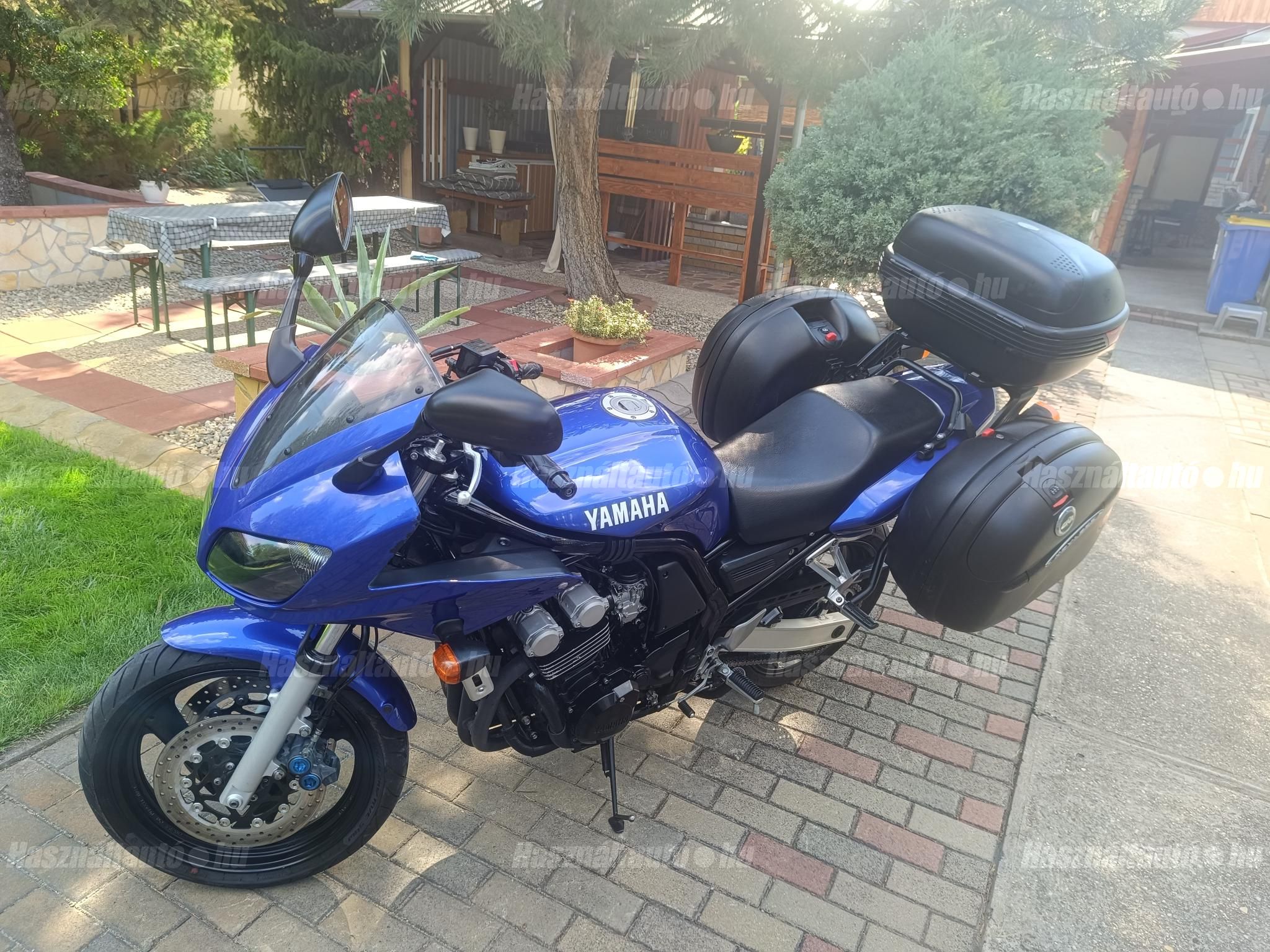 YAMAHA FZS 600 (FAZER) 2002/3 - 1