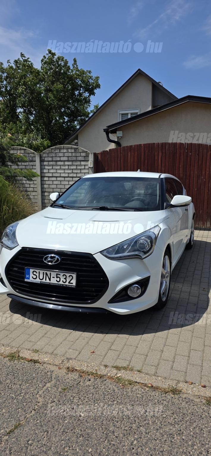 HYUNDAI VELOSTER 2011 - 1