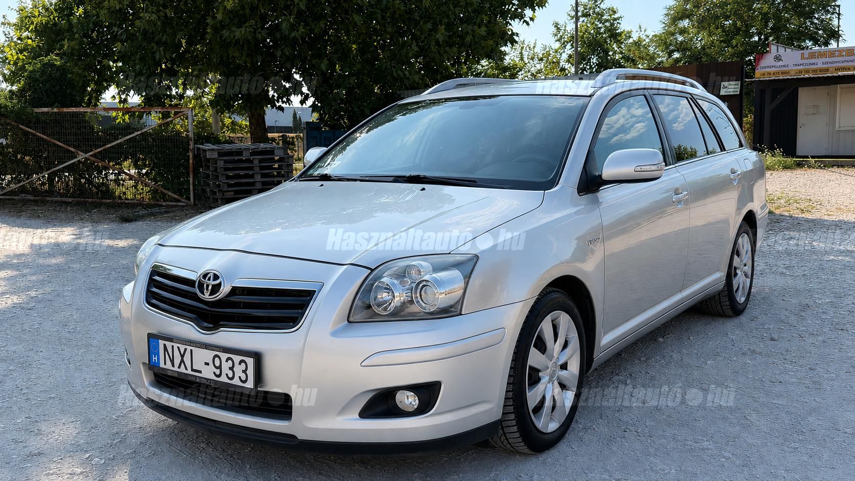 TOYOTA AVENSIS 2006/9 - 1