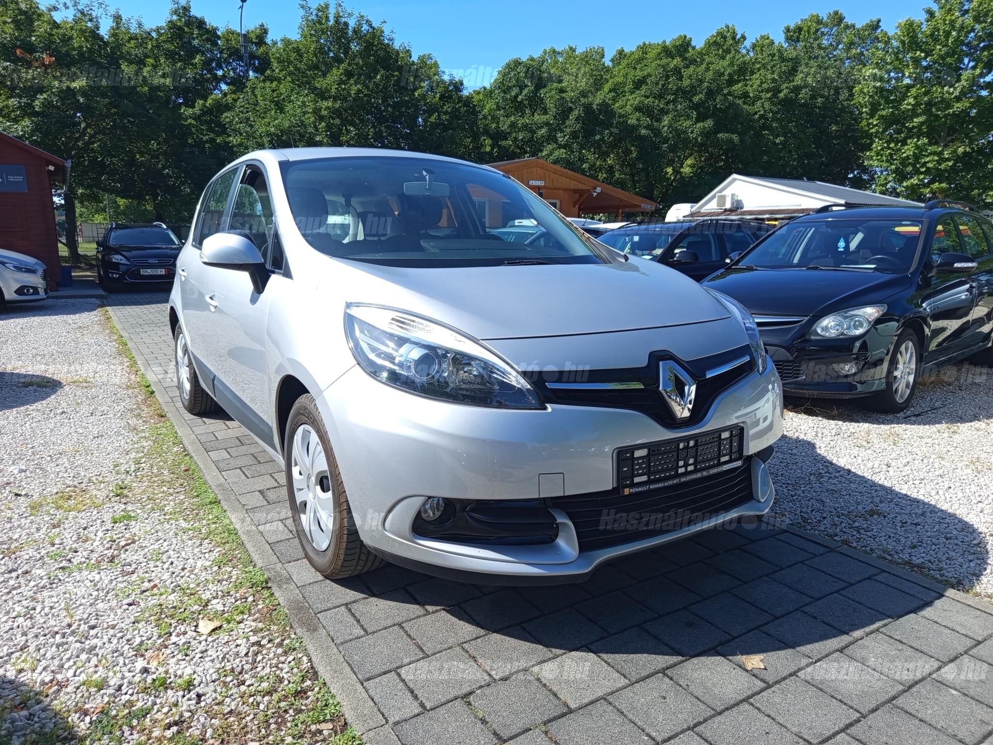 RENAULT SCENIC 2012/3 - 1