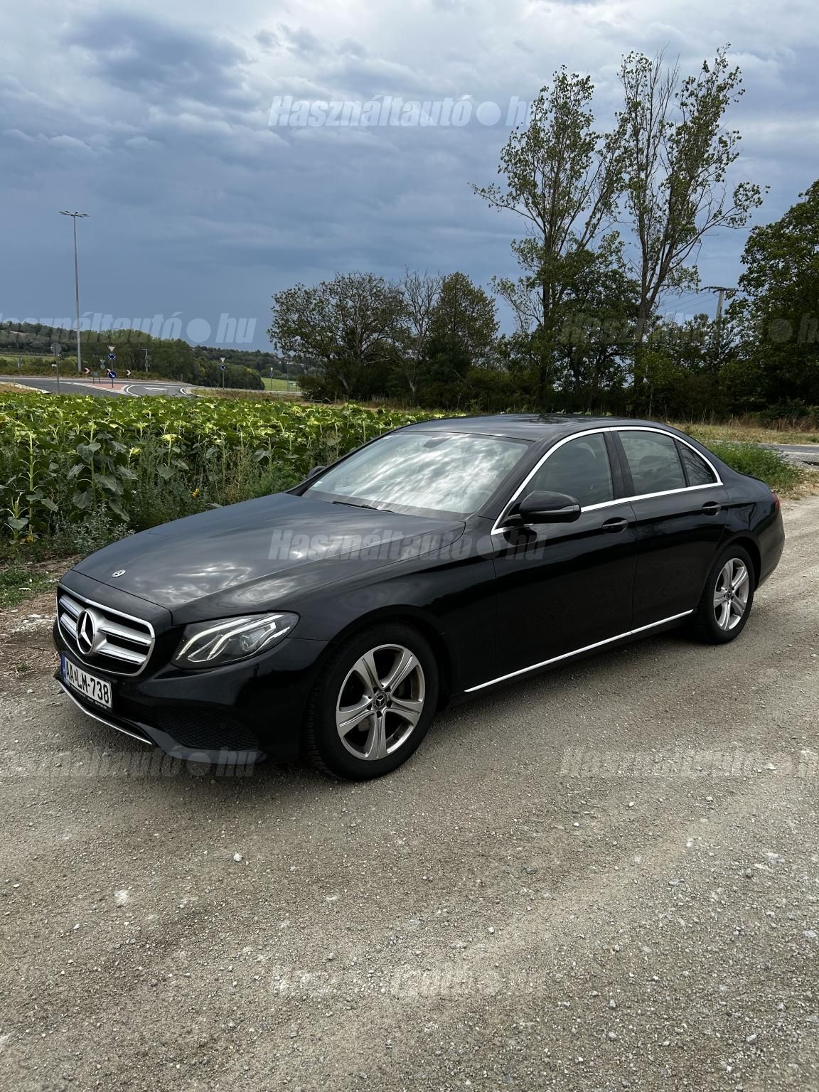 MERCEDES-BENZ E 200 2017/7 - 1