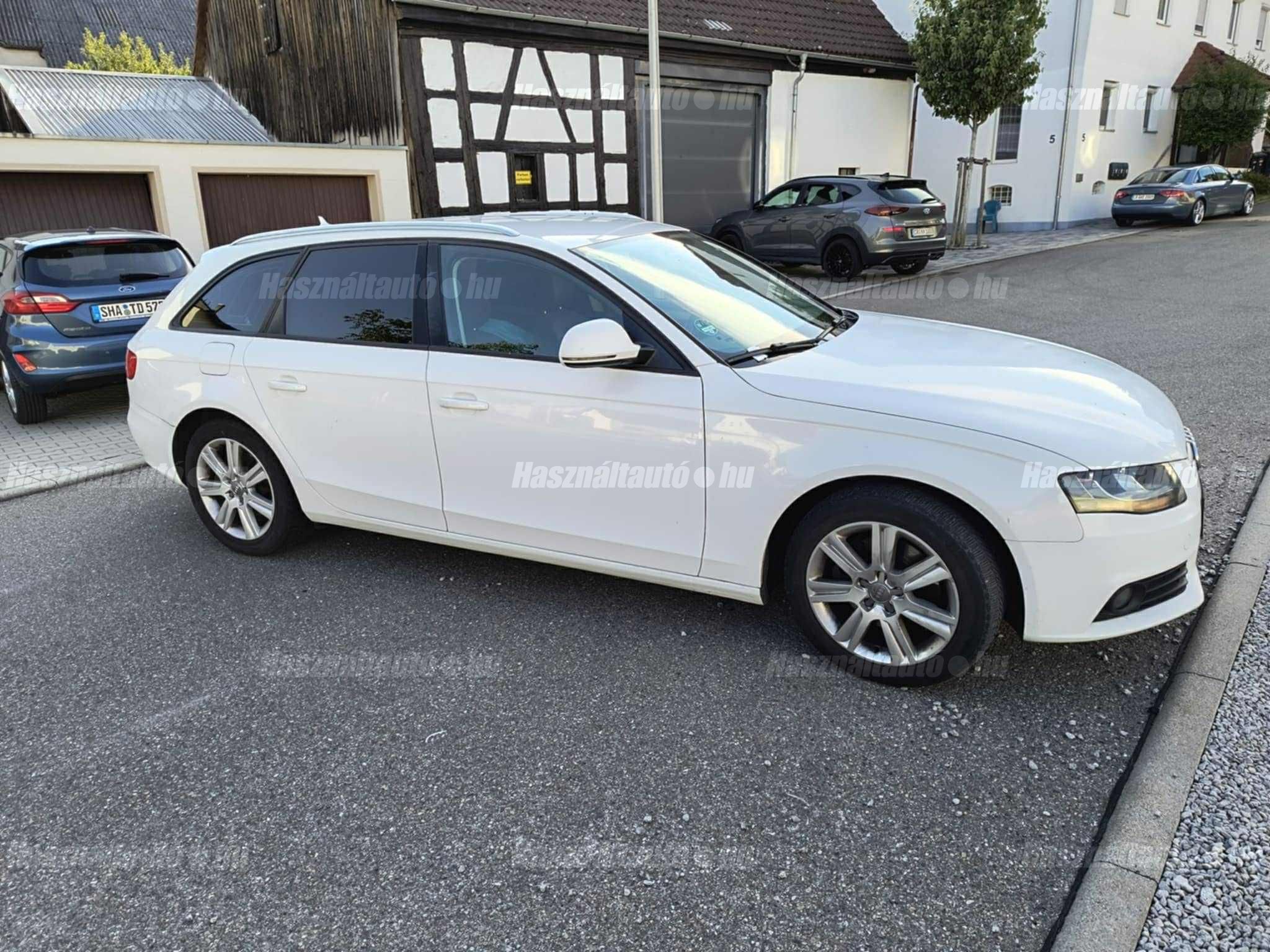 AUDI A4 2009/4 - 1