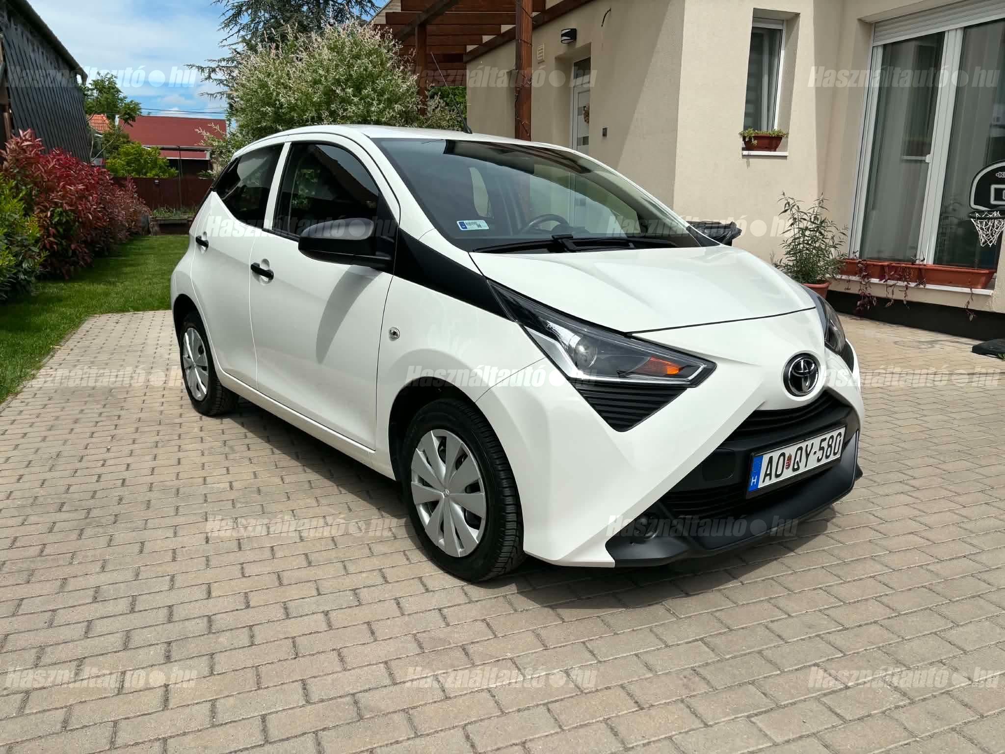 TOYOTA AYGO 2021/2 - 1