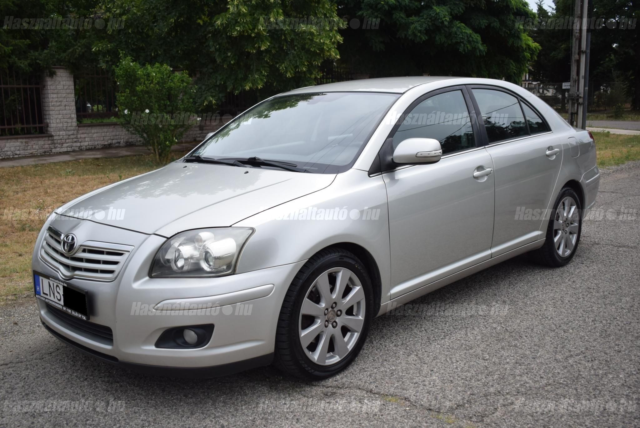 TOYOTA AVENSIS 2009 - 1