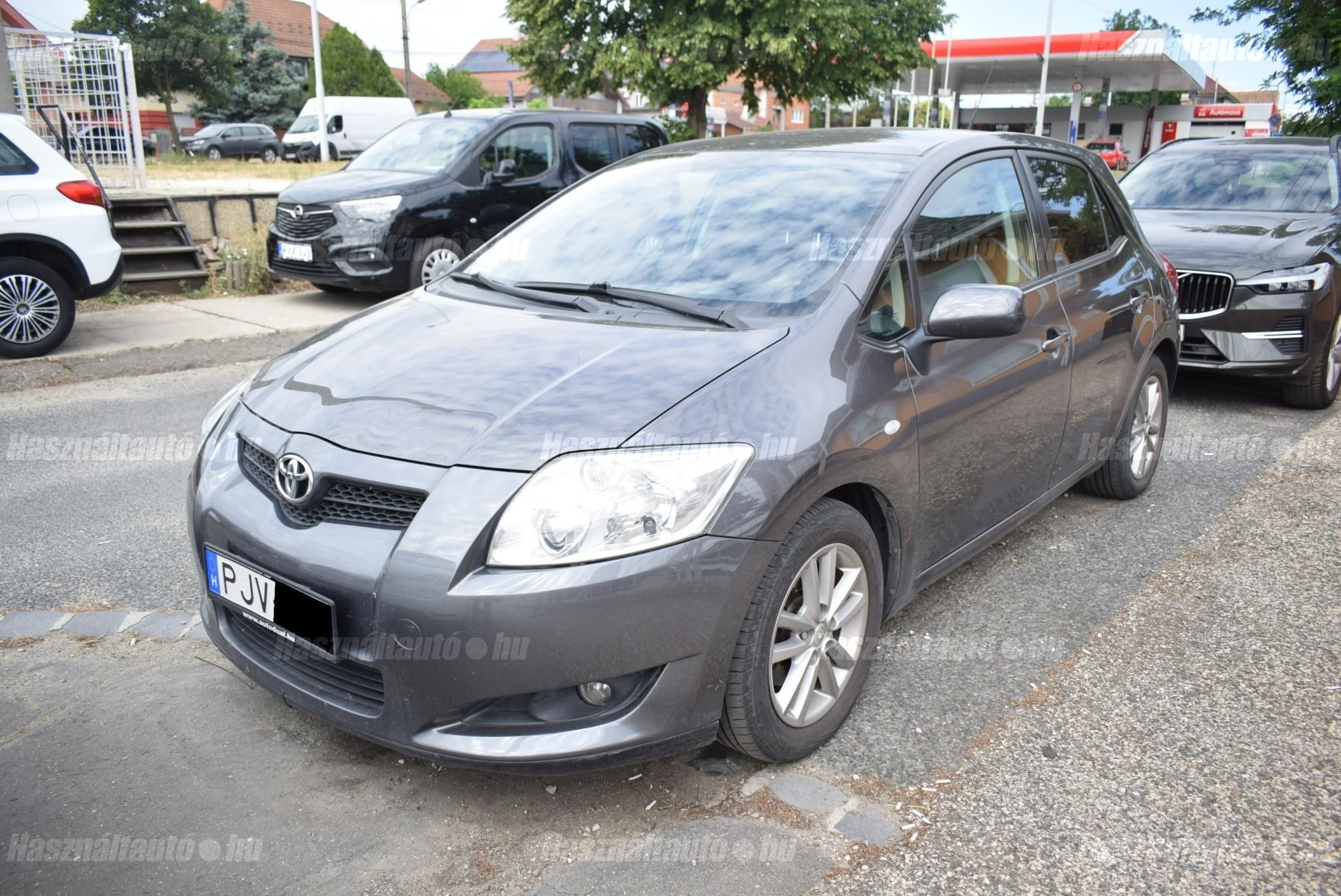 TOYOTA AURIS 2008 - 1