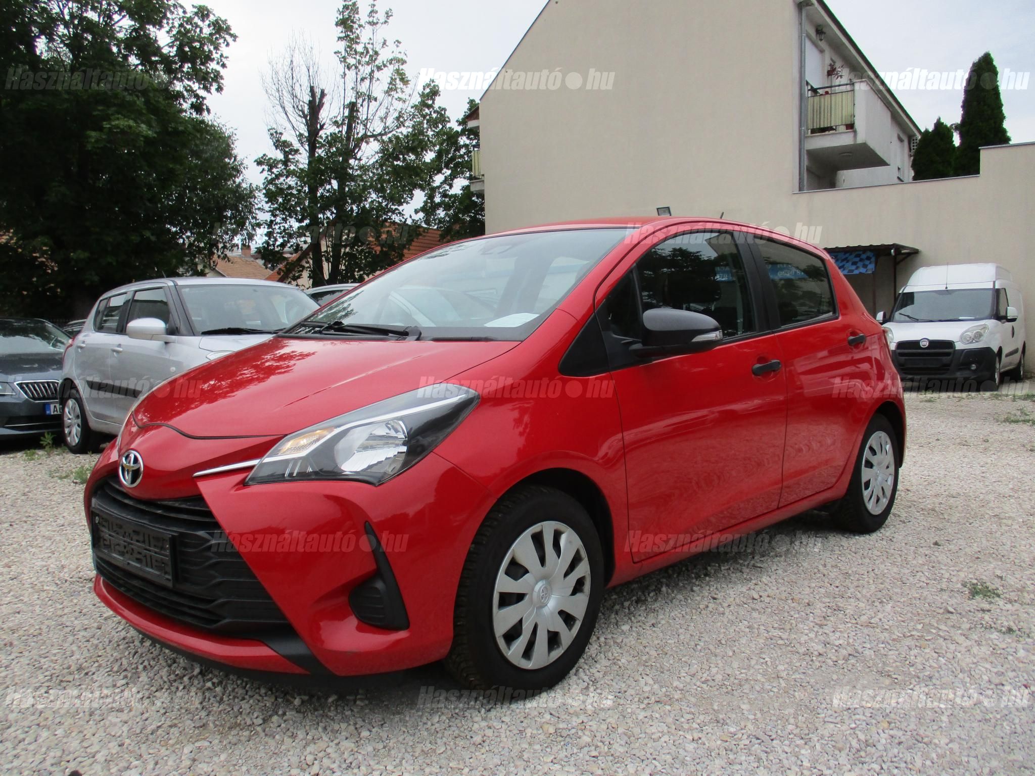 TOYOTA YARIS 2017/8 - 1