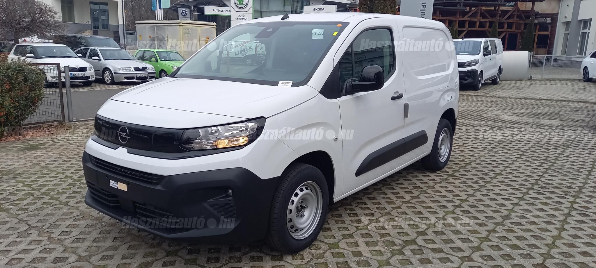 Sokoldalú Opel Combo  Fandl Gábor + 36 70 93 00 923
