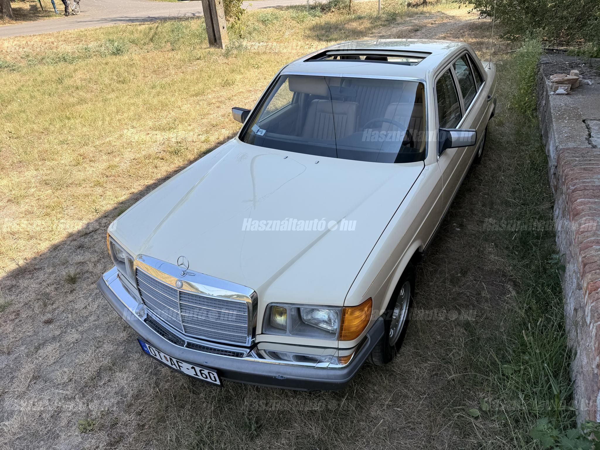 MERCEDES-BENZ W 126 1981/5 - 1