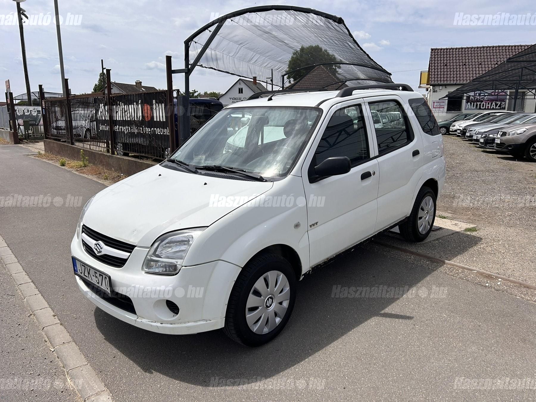 SUZUKI IGNIS 2005/12 - 1