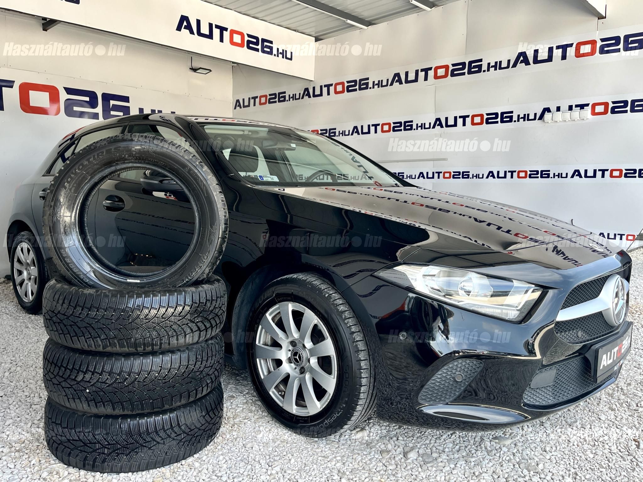 MERCEDES-BENZ A 180 2020/1 - 1