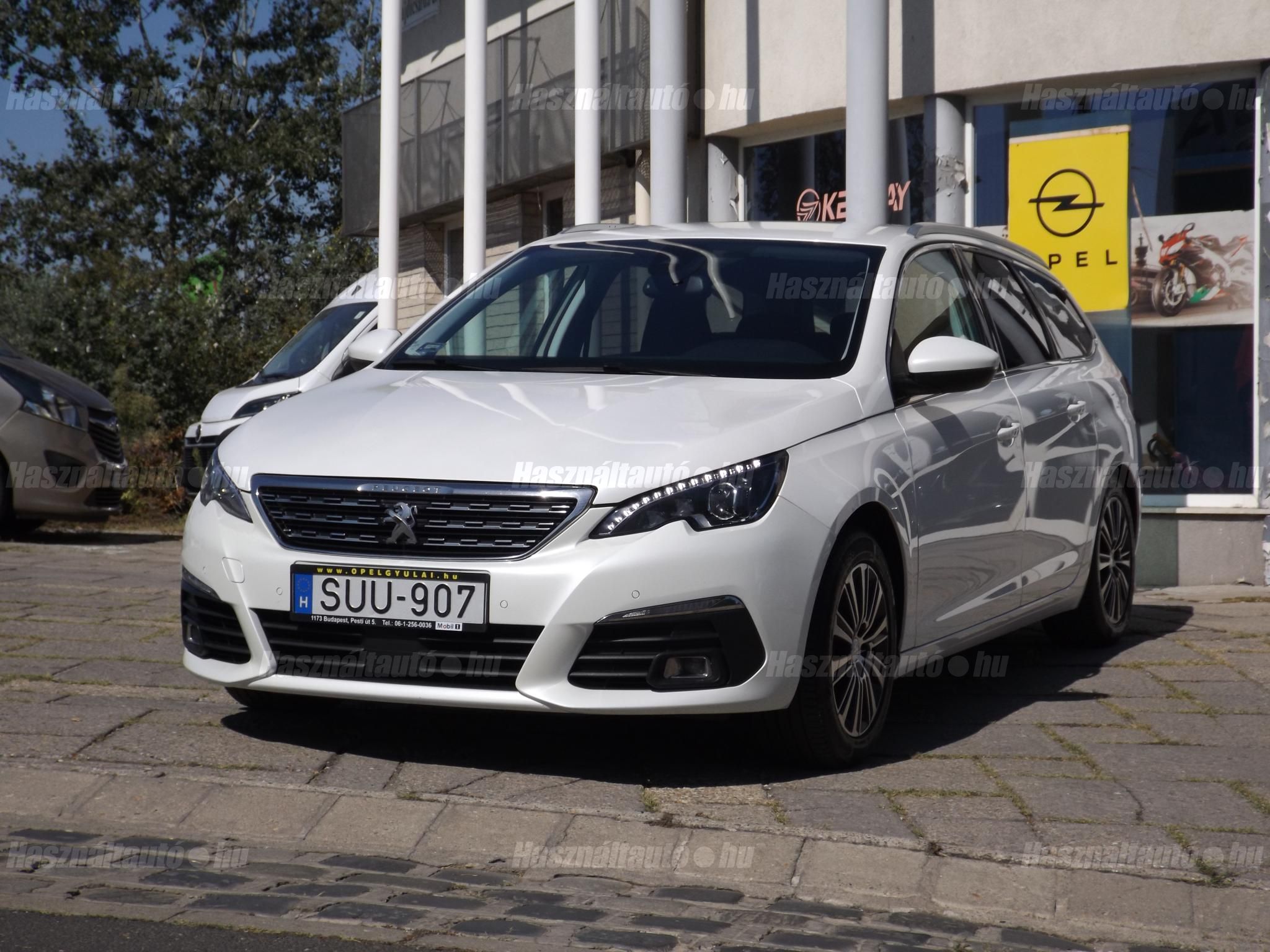 Opel márkakereskedés beszámolt autója!