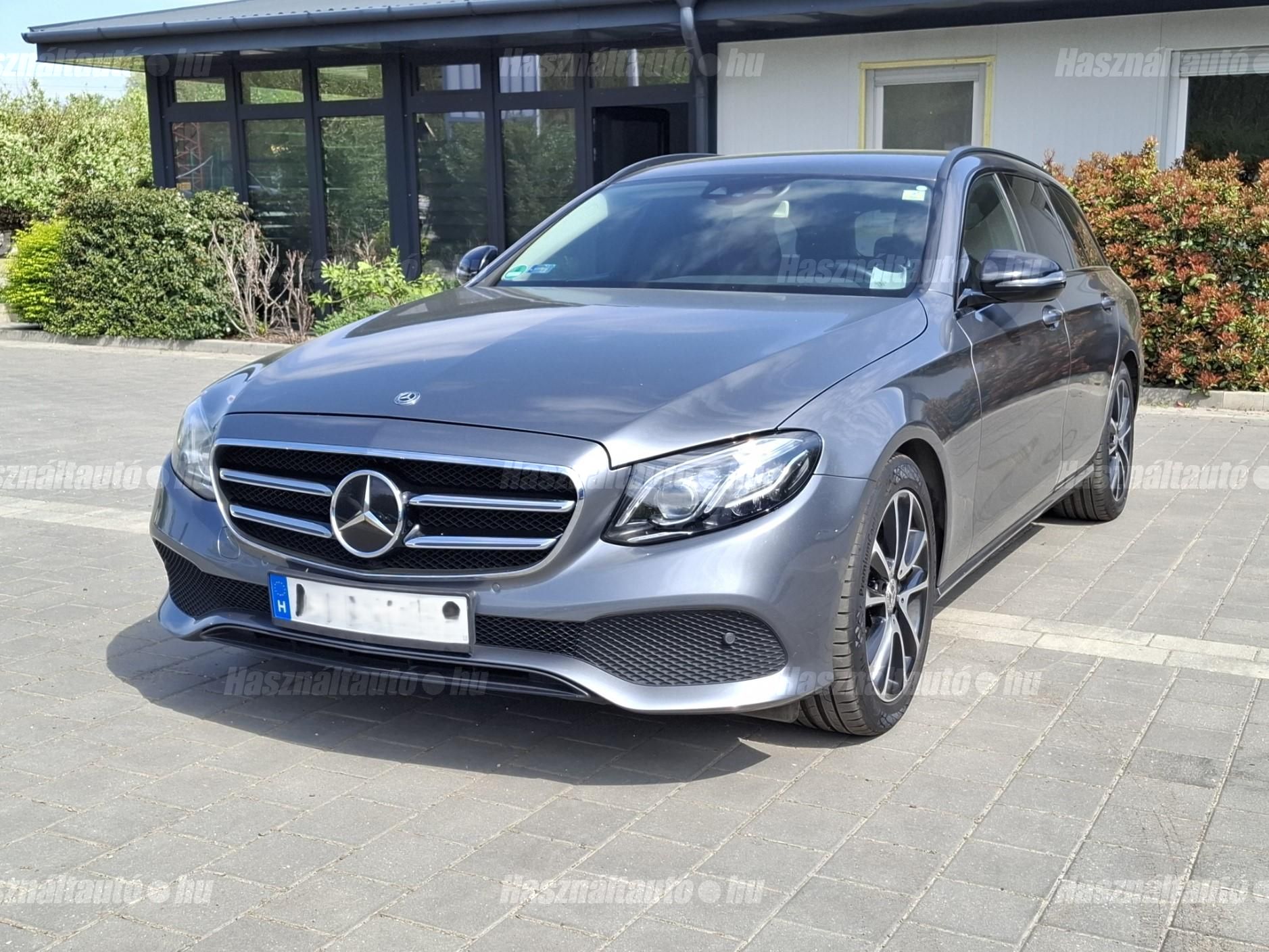 MERCEDES-BENZ E 220 2017/3 - 1