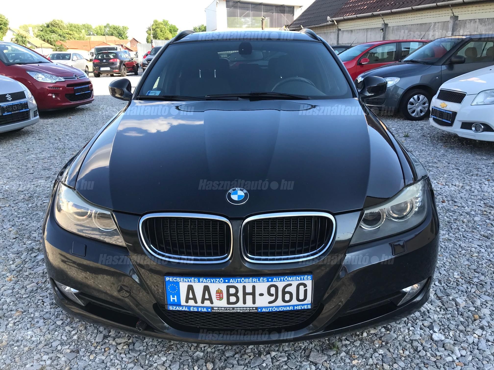 BMW 320 2011/8 - 1