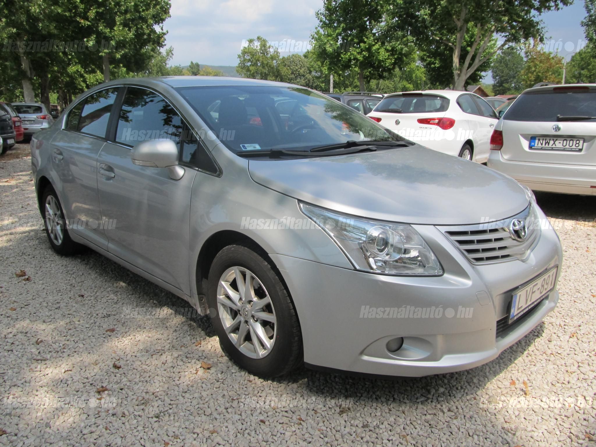 TOYOTA AVENSIS 2011/2 - 1
