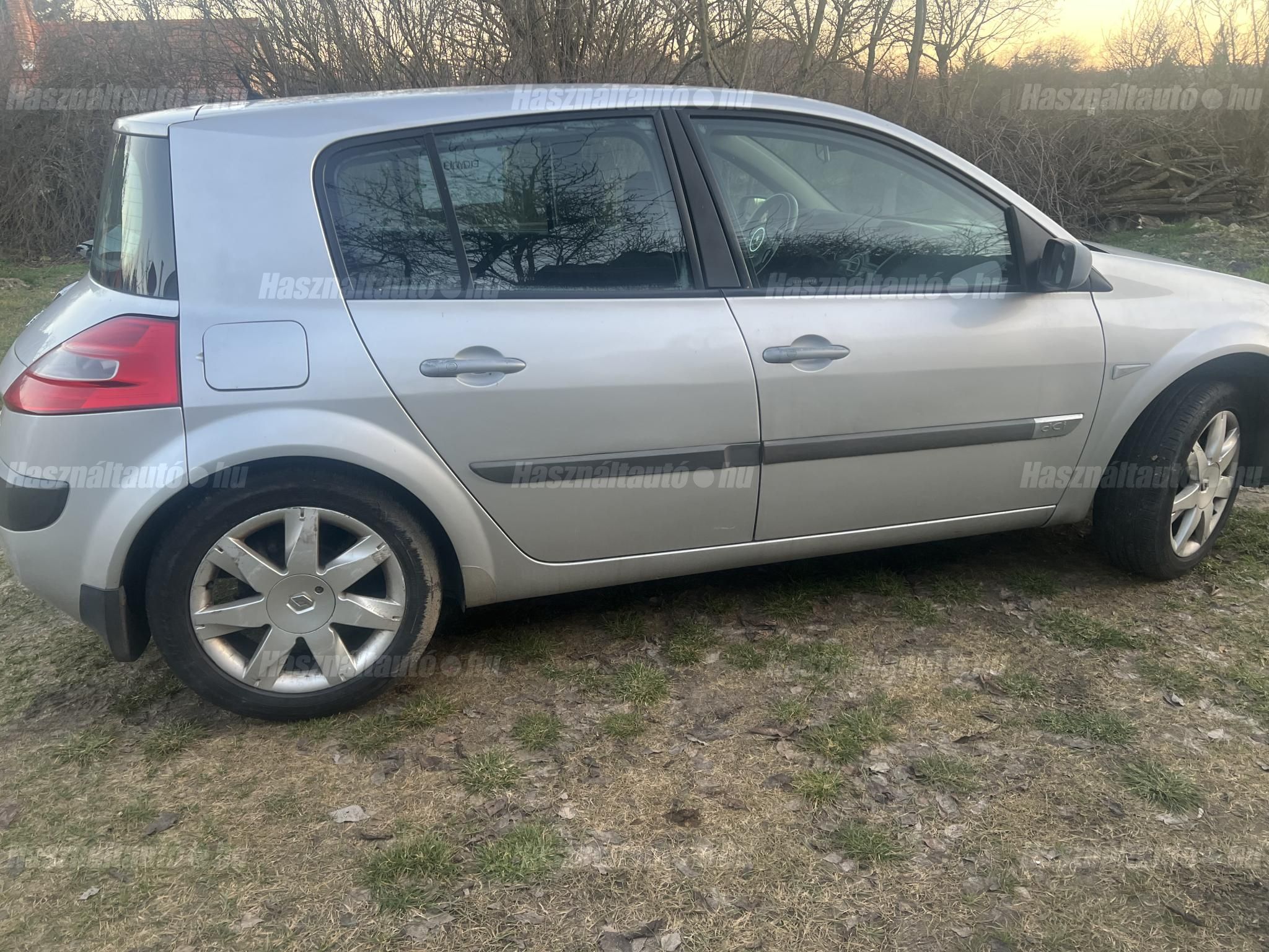 RENAULT MEGANE 2006/9 - 1