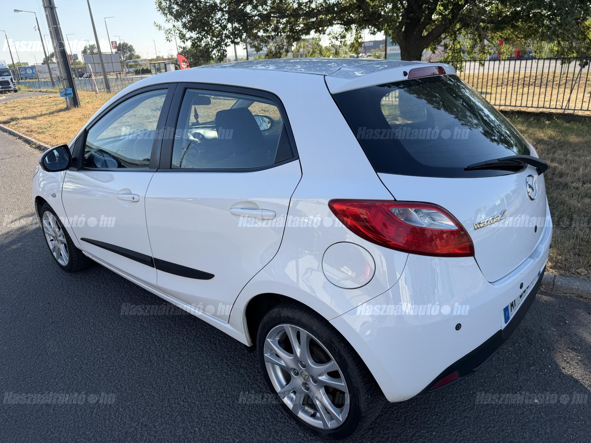 MAZDA 2 2010/12 - 1