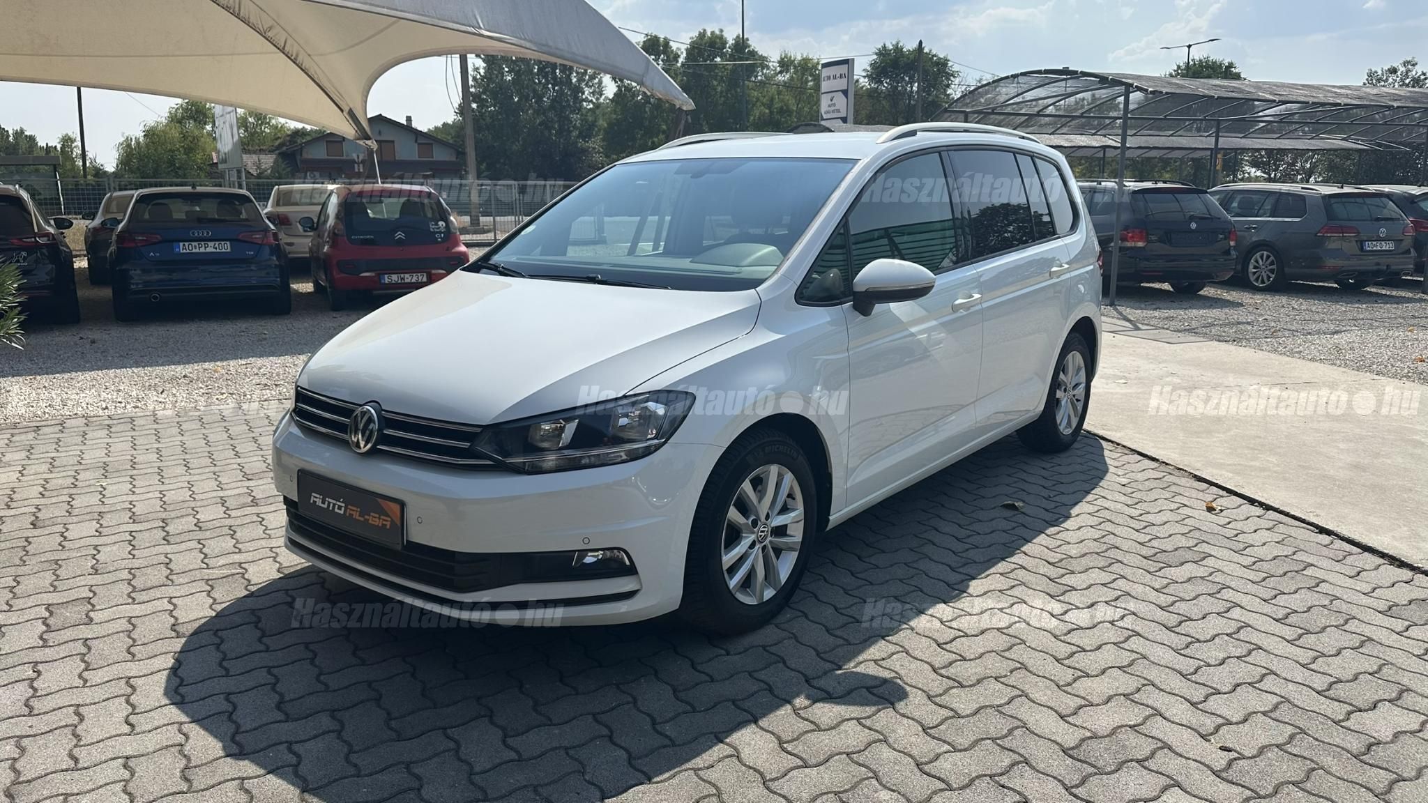 VOLKSWAGEN TOURAN 2017/8 - 1