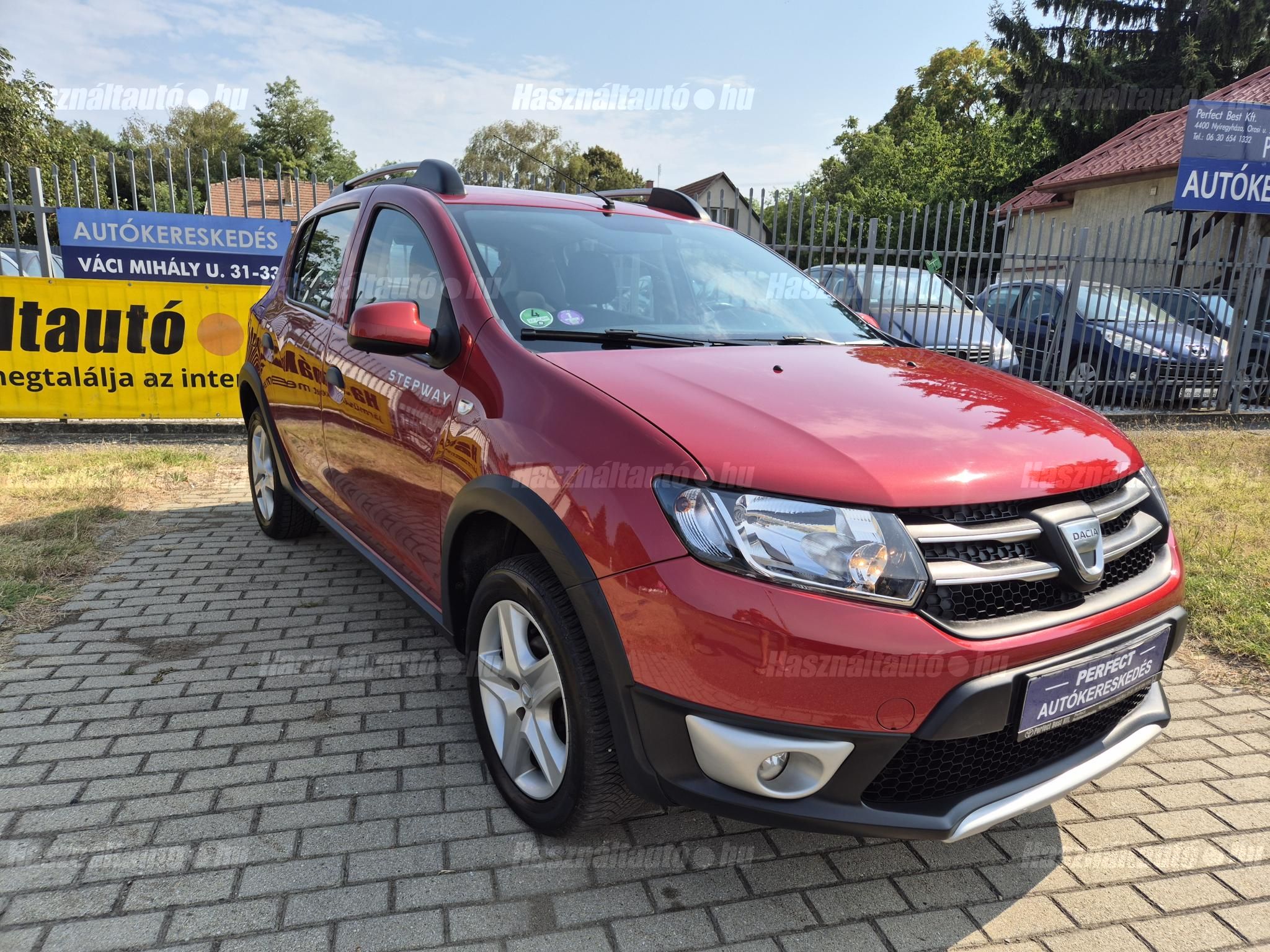DACIA SANDERO 2016/8 - 1