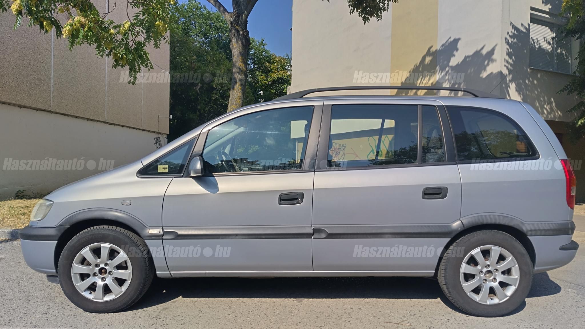 OPEL ZAFIRA 2002/4 - 1