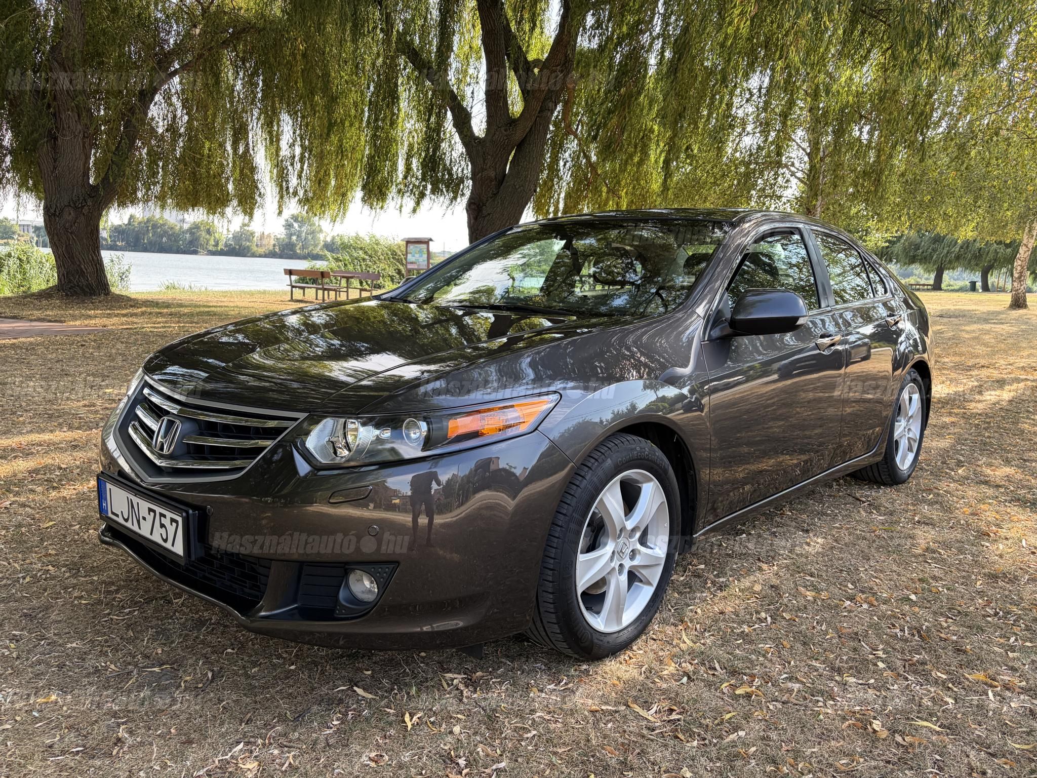 HONDA ACCORD 2009/3 - 1