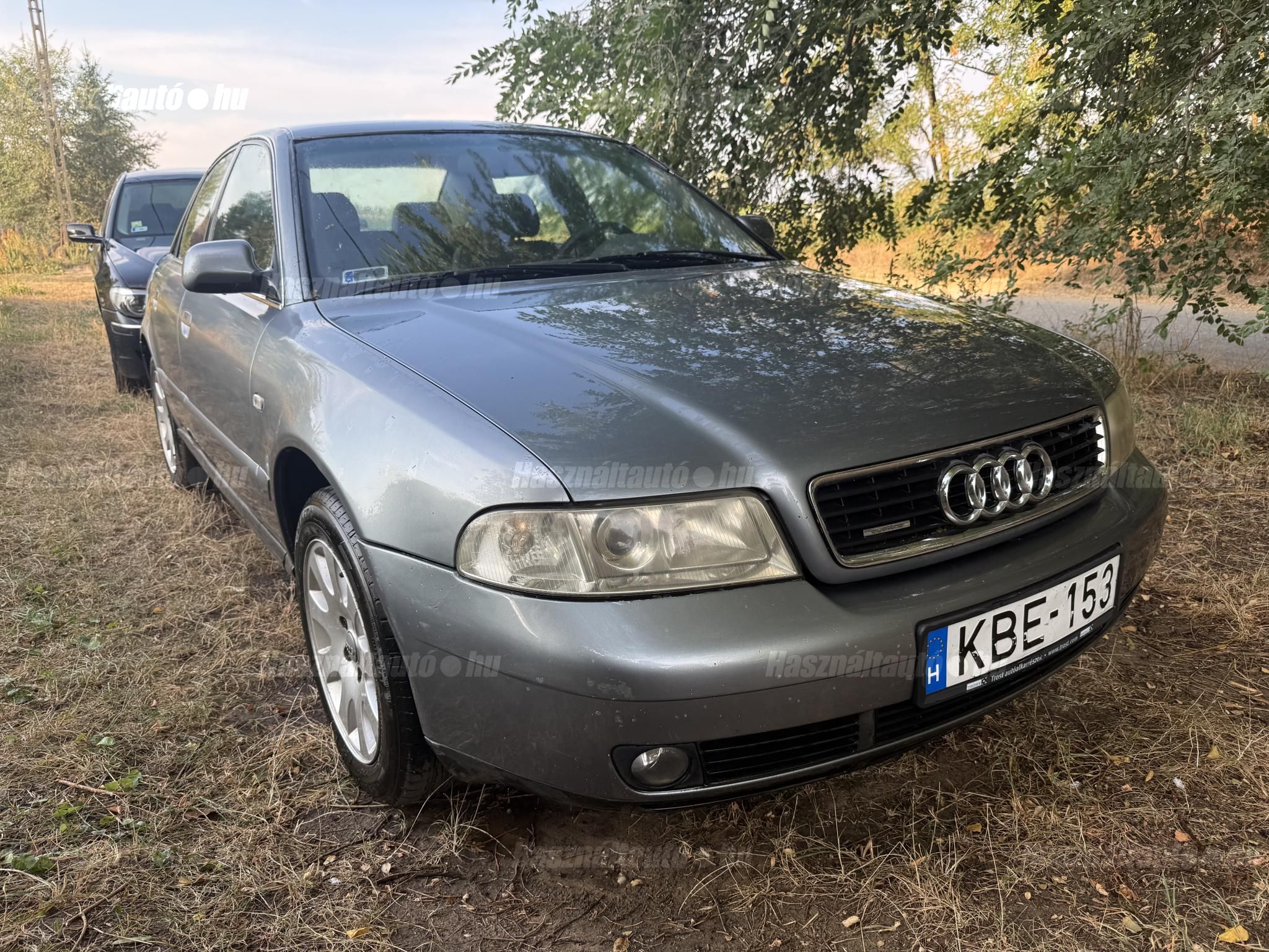 AUDI A4 2000/5 - 1