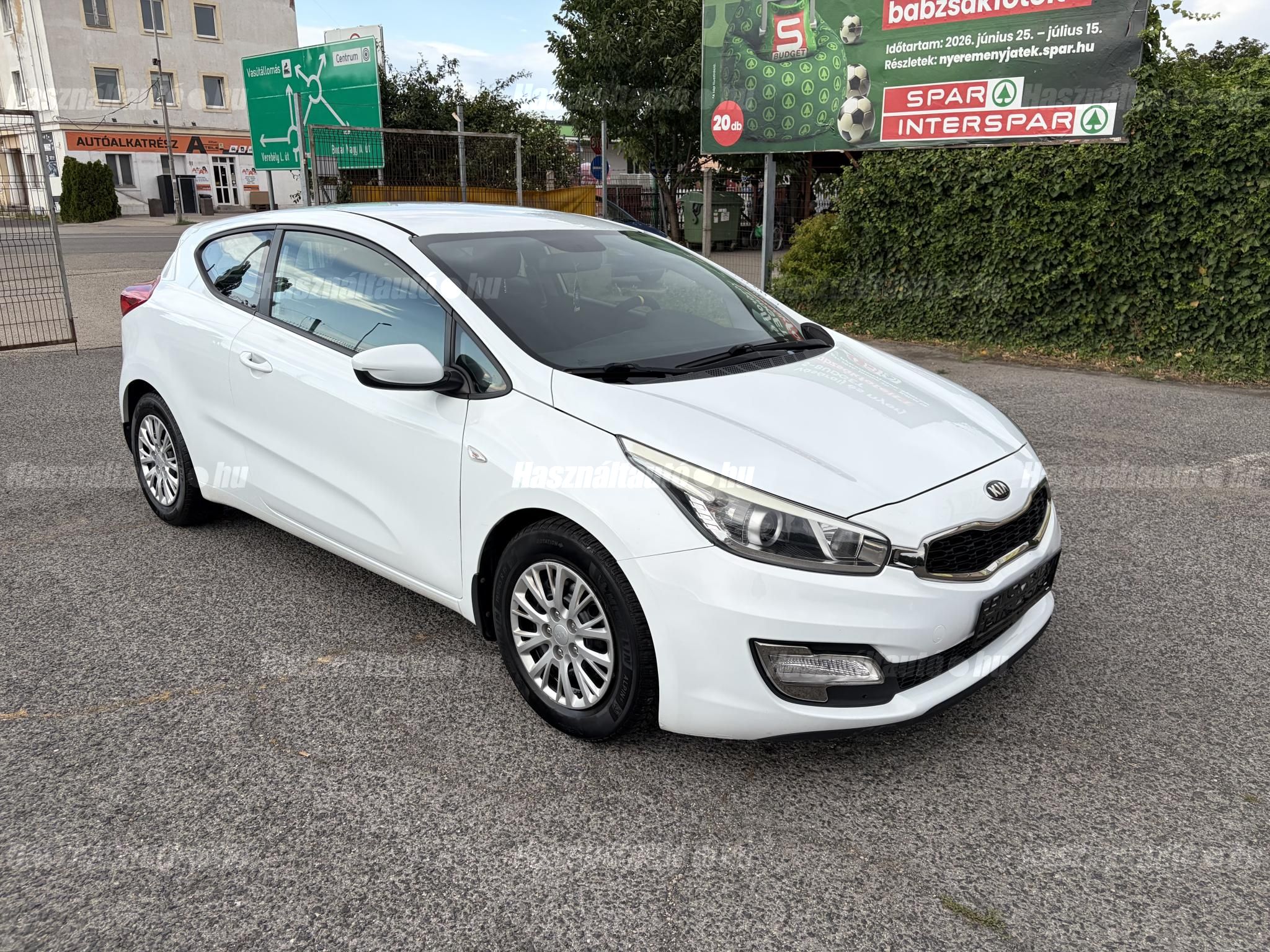 KIA PRO CEE'D 2013/8 - 1