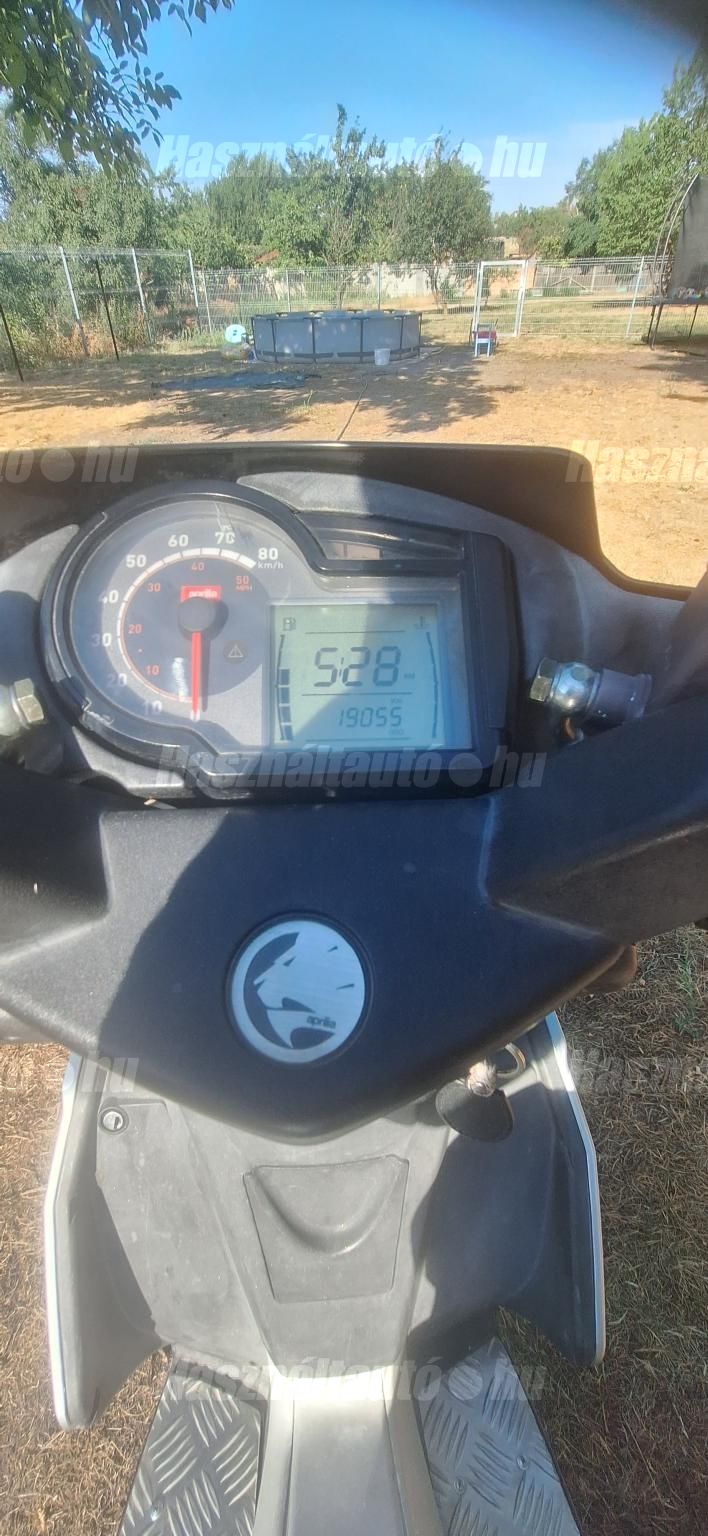 APRILIA SR 50 2014 - 1