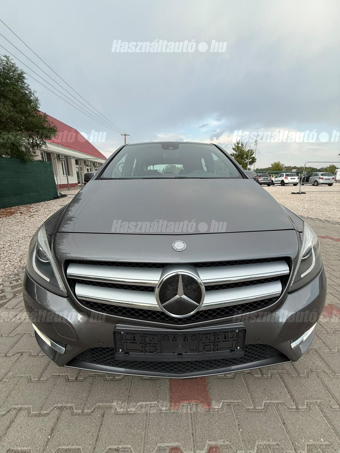 MERCEDES-BENZ B 200 2013/4 - 1