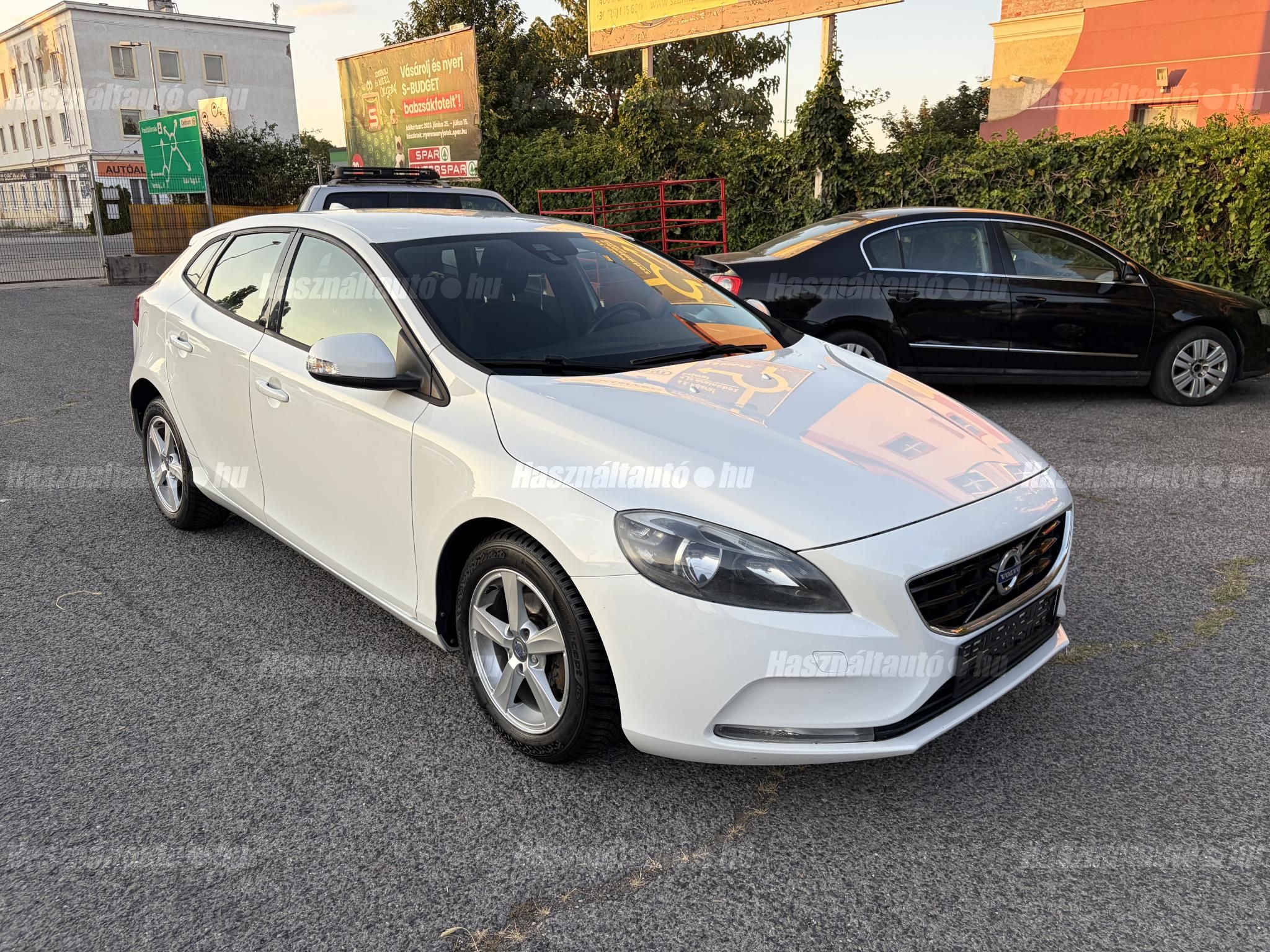 VOLVO V40 2013/7 - 1