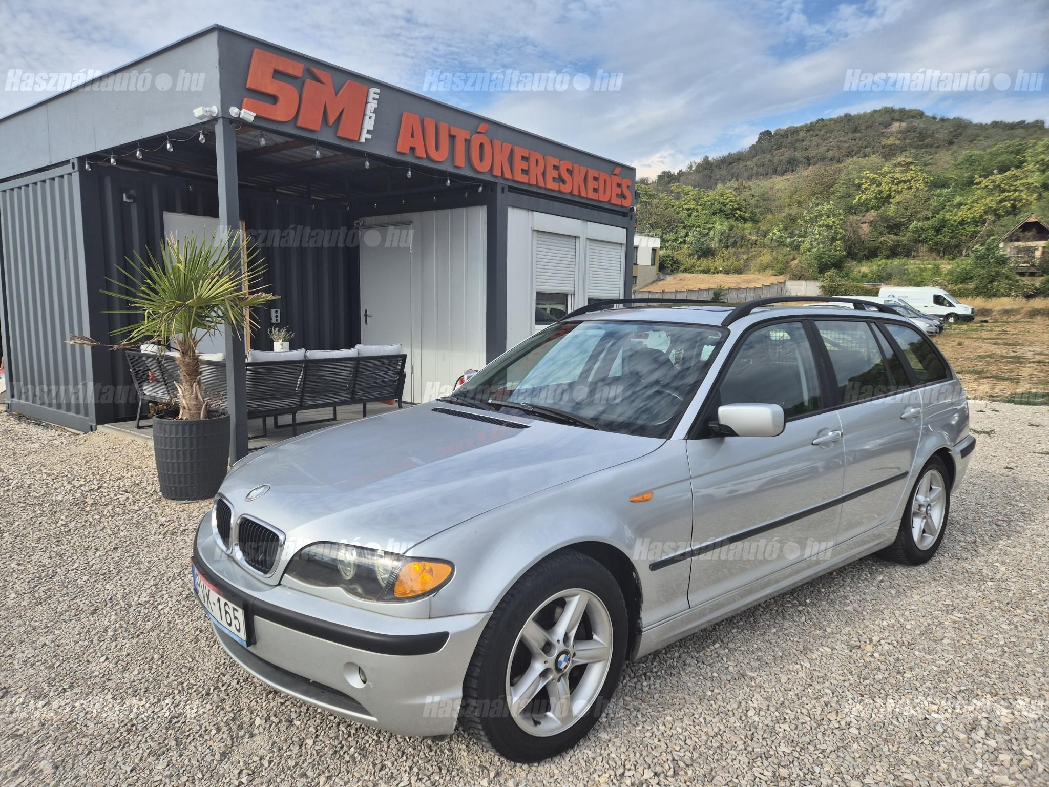 BMW 318 2002/8 - 1