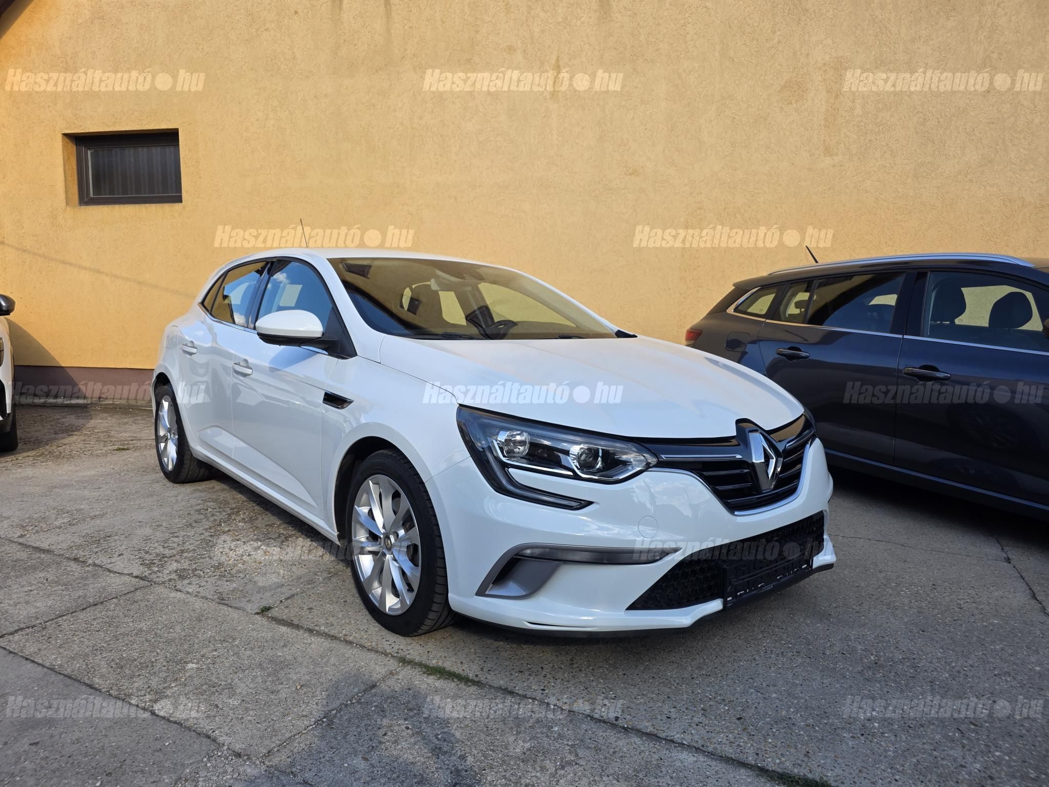 RENAULT MEGANE 2017/8 - 1