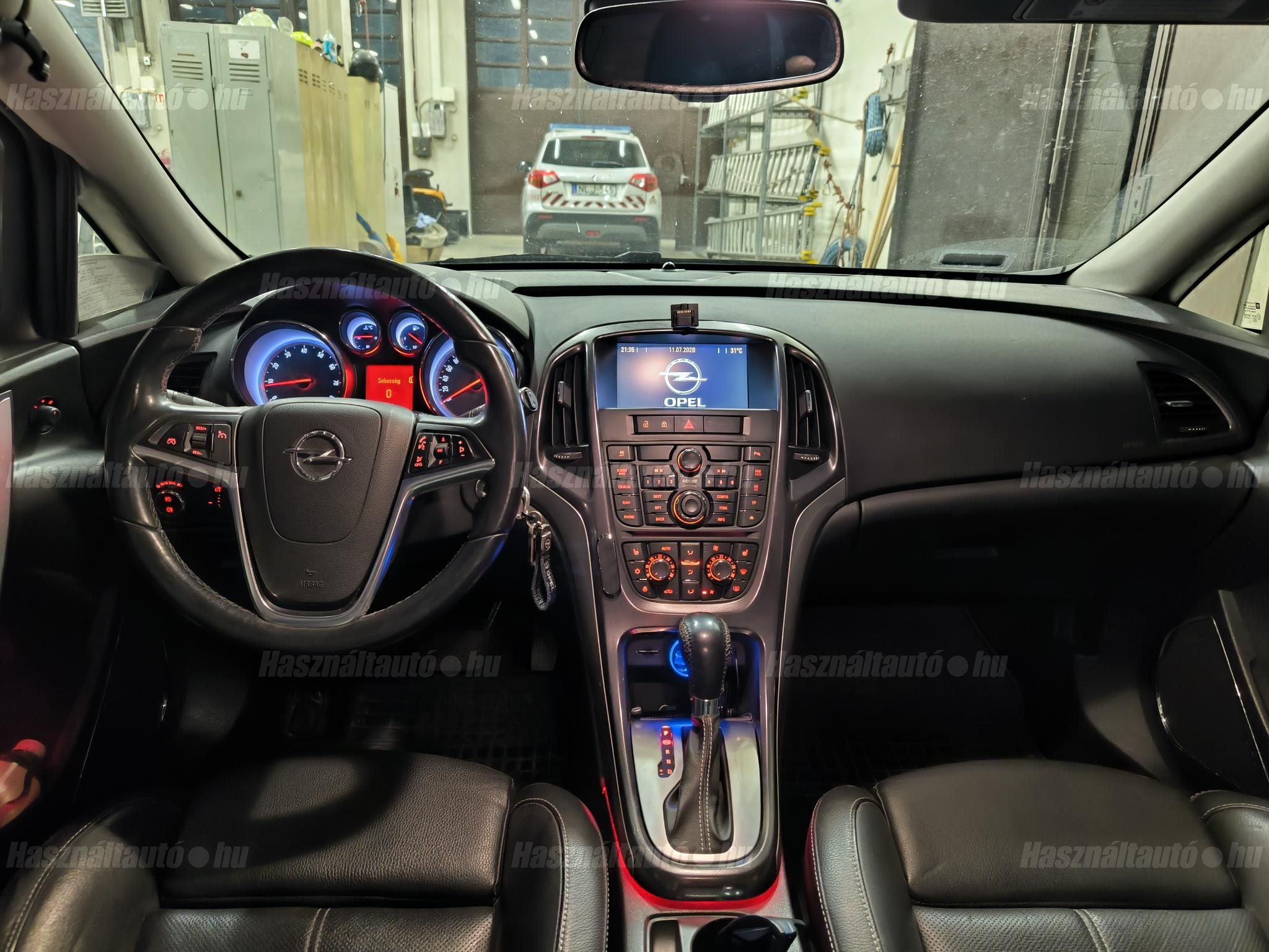OPEL ASTRA J 2012/2 - 1