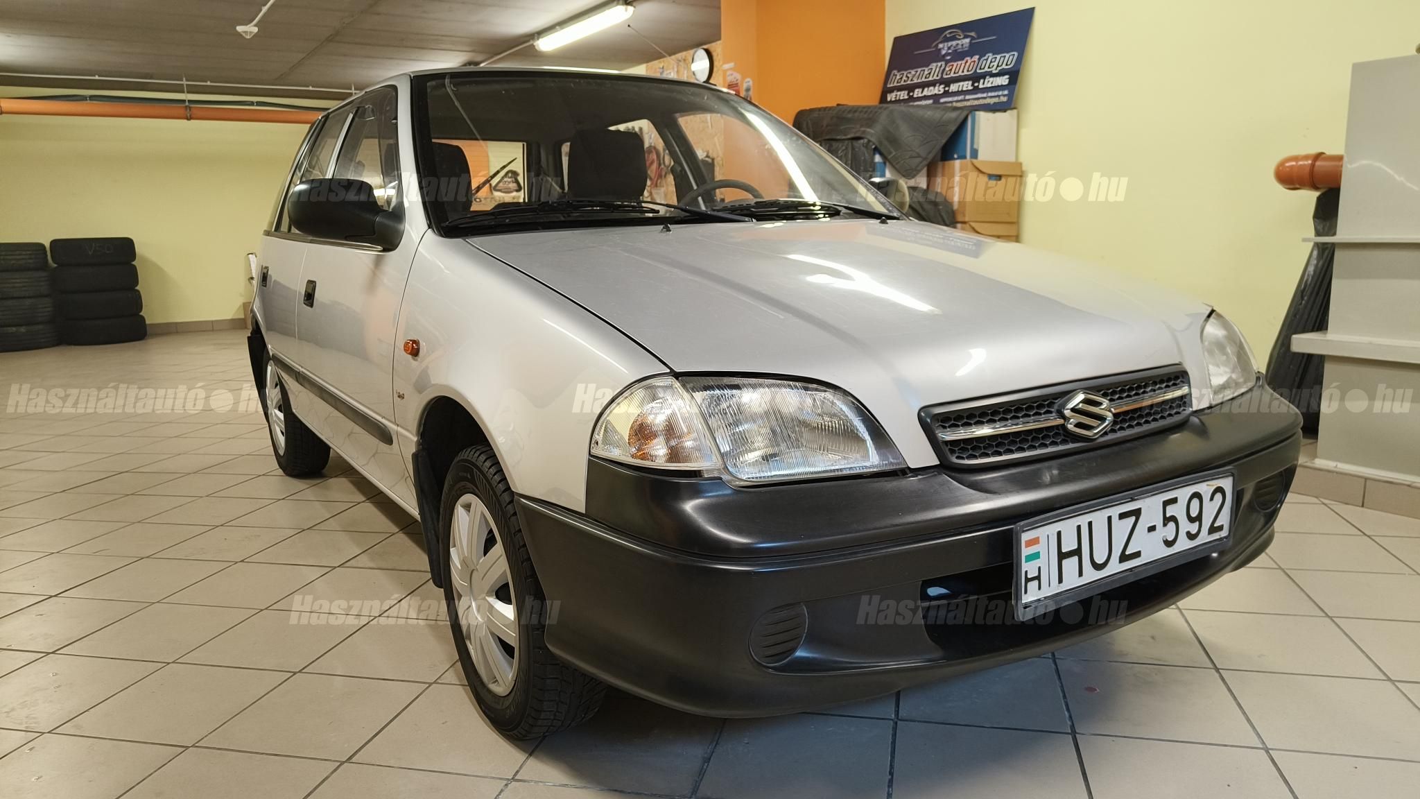 SUZUKI SWIFT 2001/10 - 1