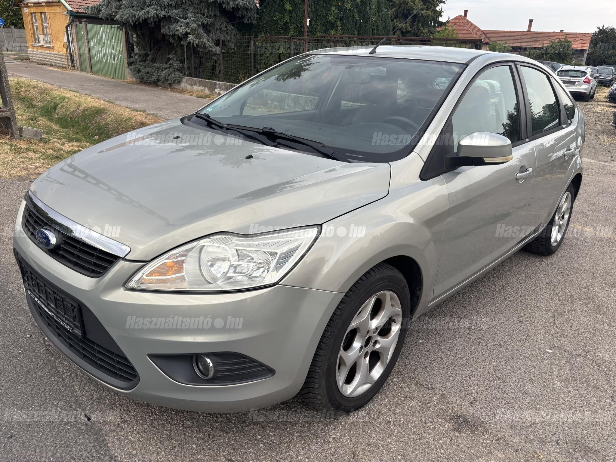 FORD FOCUS 2011 - 1