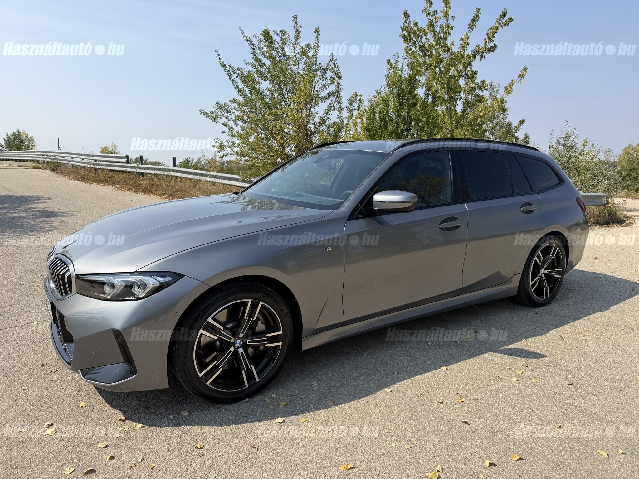 BMW 330 2025/5 - 1