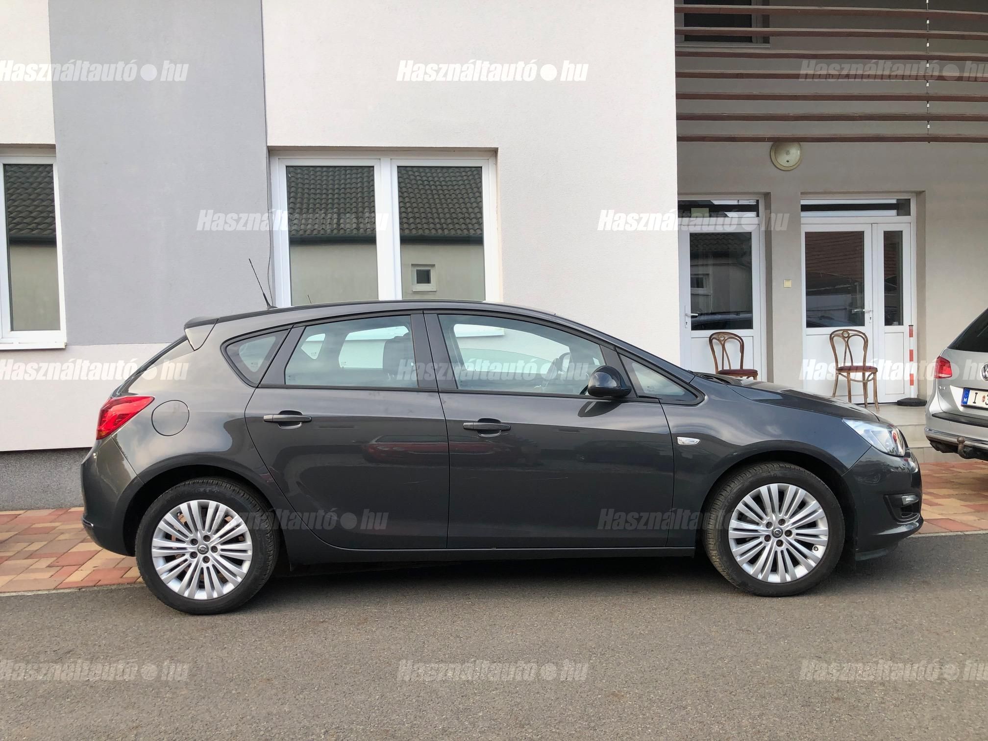 OPEL ASTRA J 2015/2 - 1